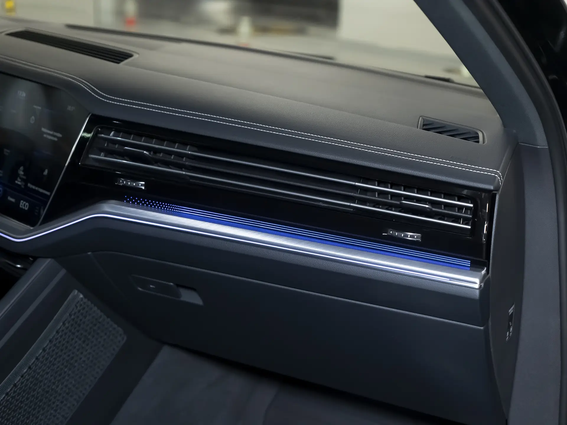 Volkswagen Touareg, III, 2019 купить в салоне Million Miles