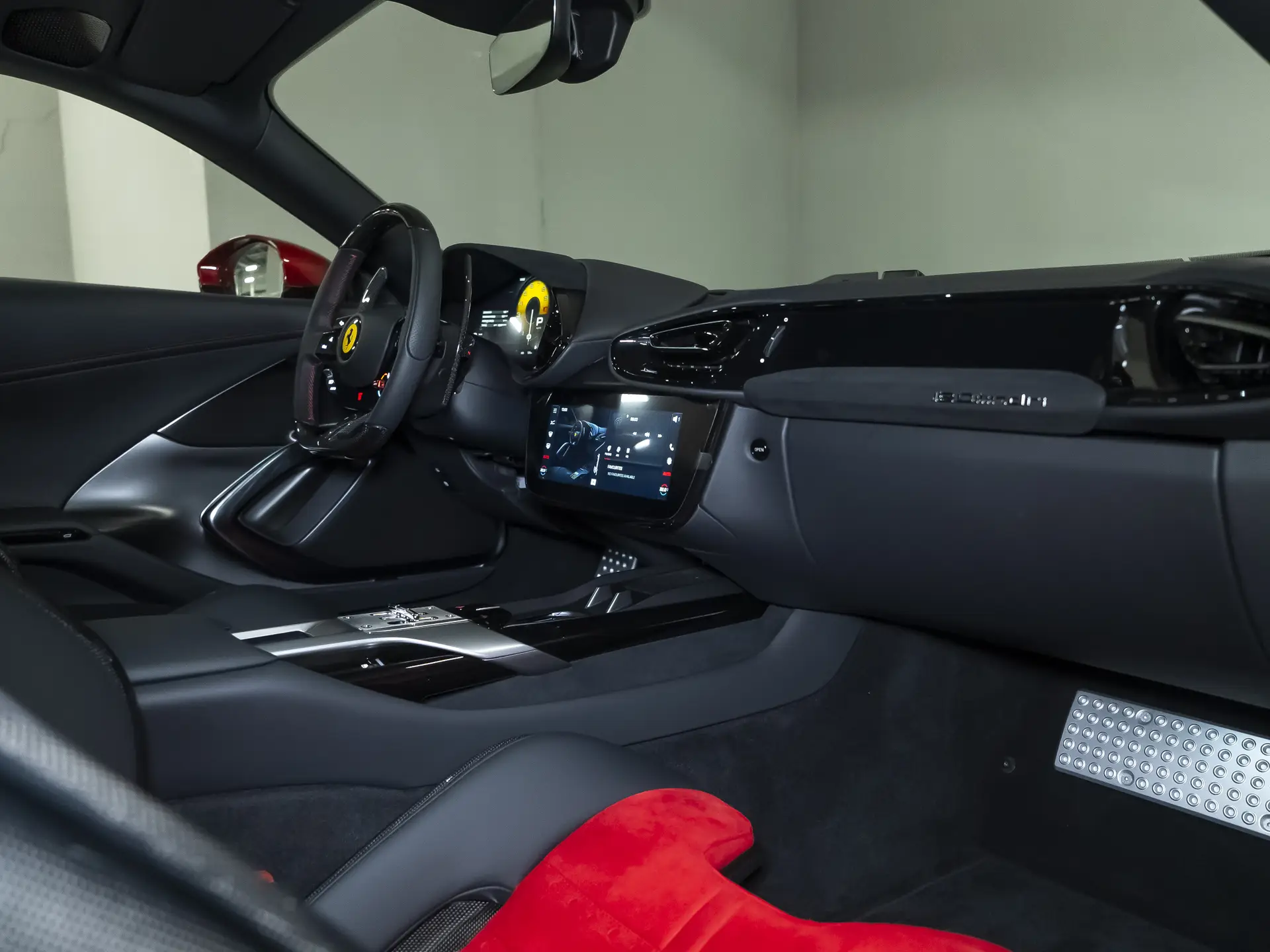 Ferrari 12Cilindri, I, 2025 купить в салоне Million Miles