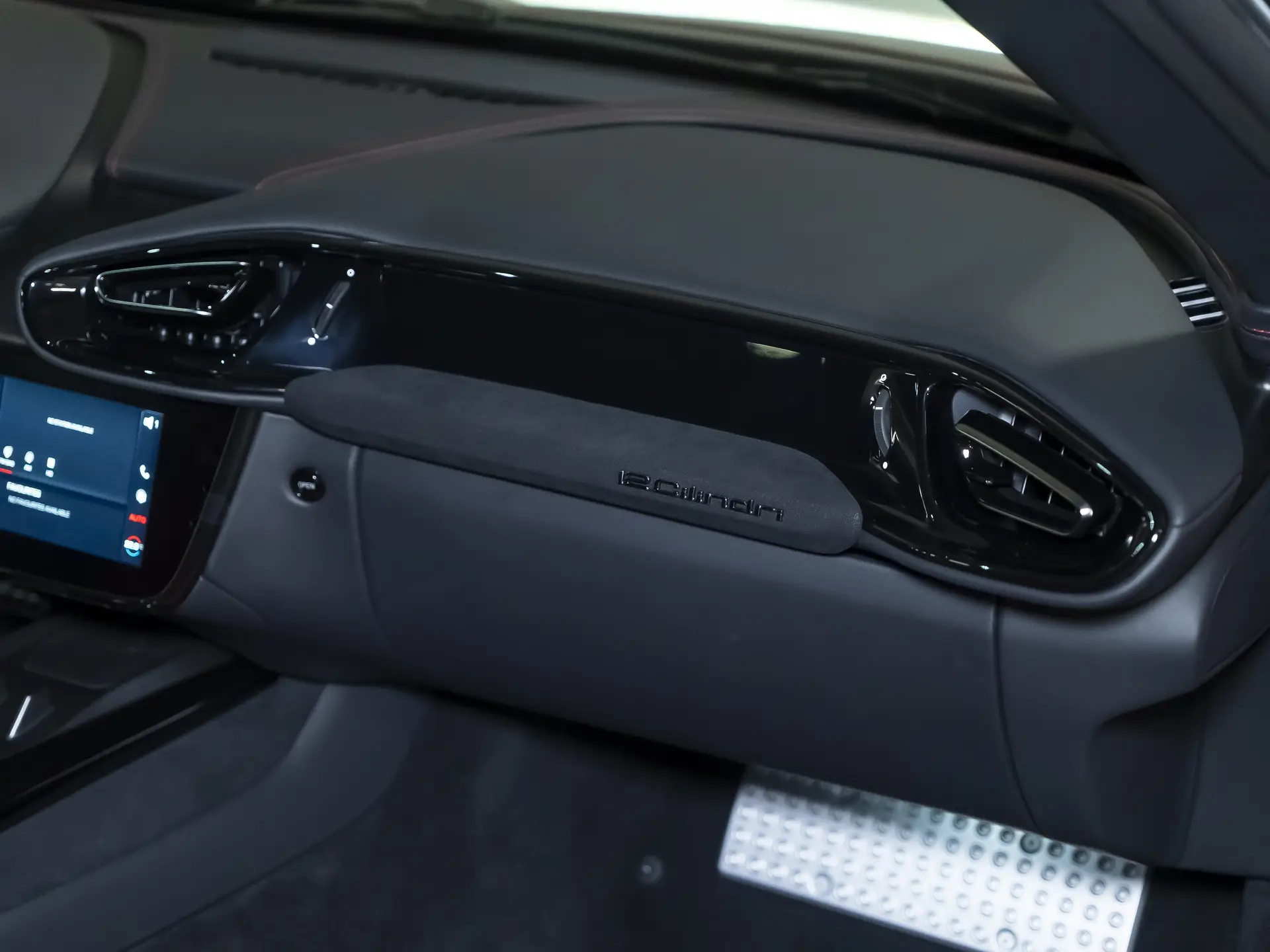 Ferrari 12Cilindri, I, 2025 купить в салоне Million Miles