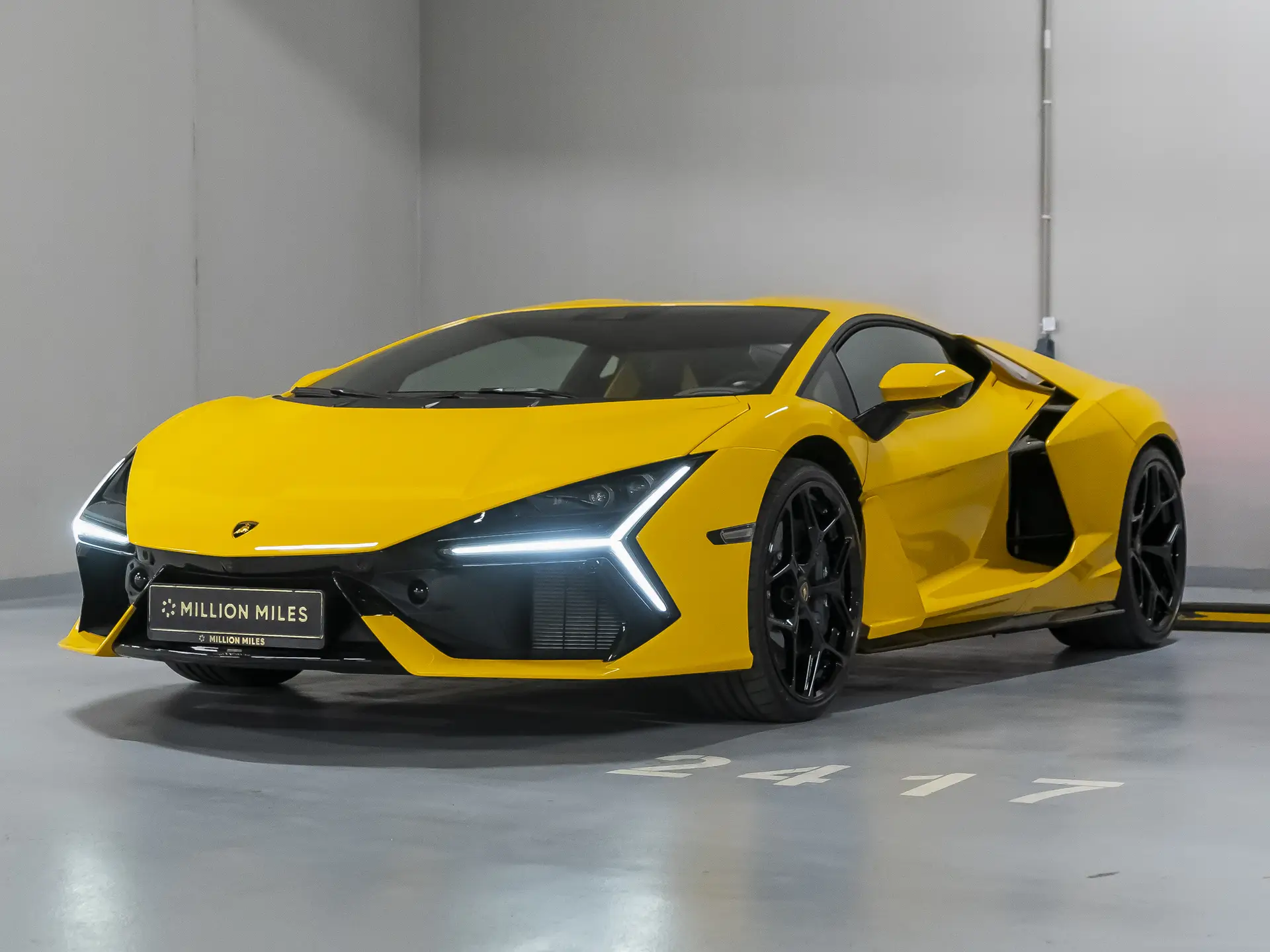 Lamborghini Revuelto, I, 2025 купить в салоне Million Miles