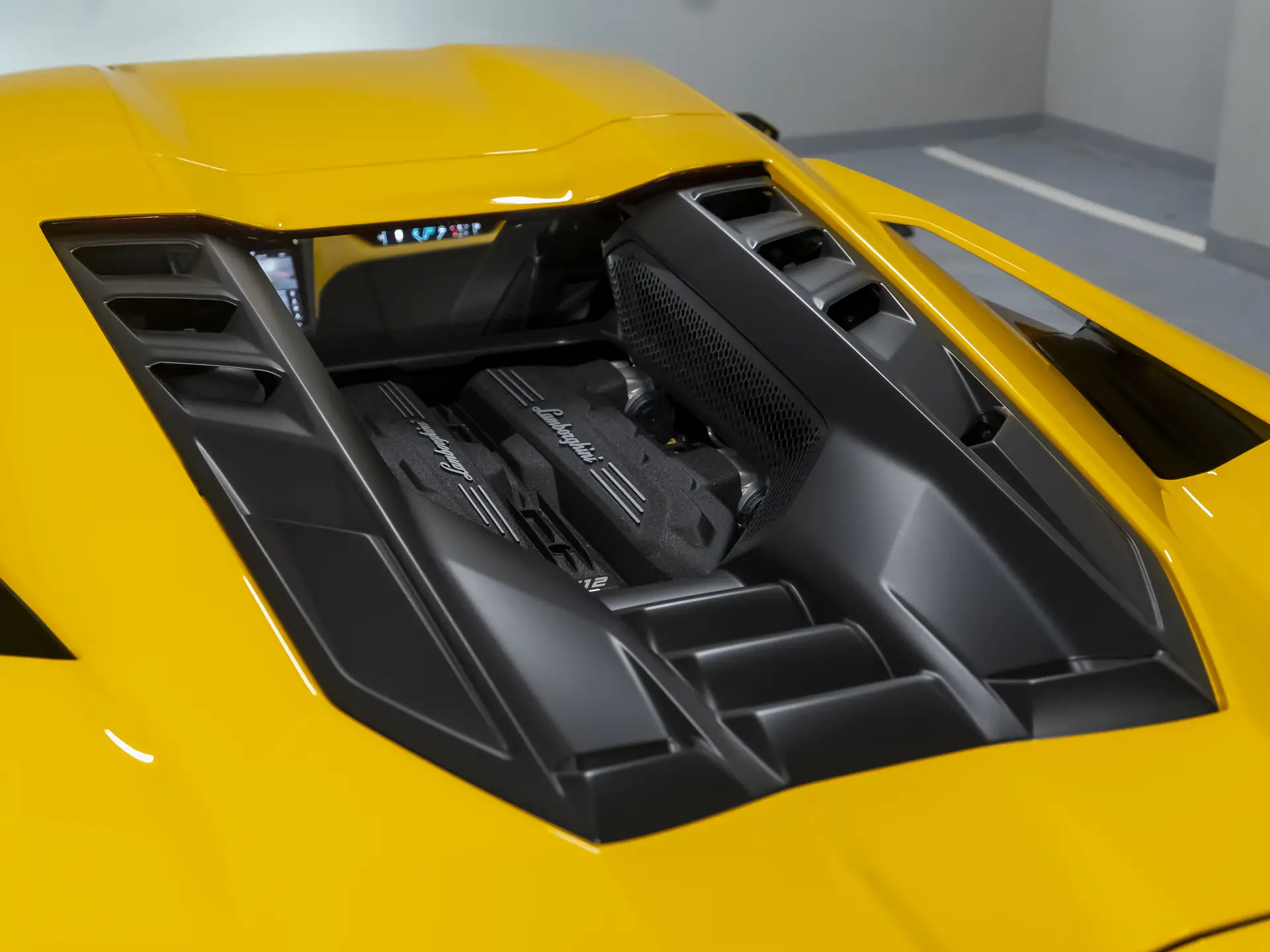 Lamborghini Revuelto, I, 2025 купить в салоне Million Miles