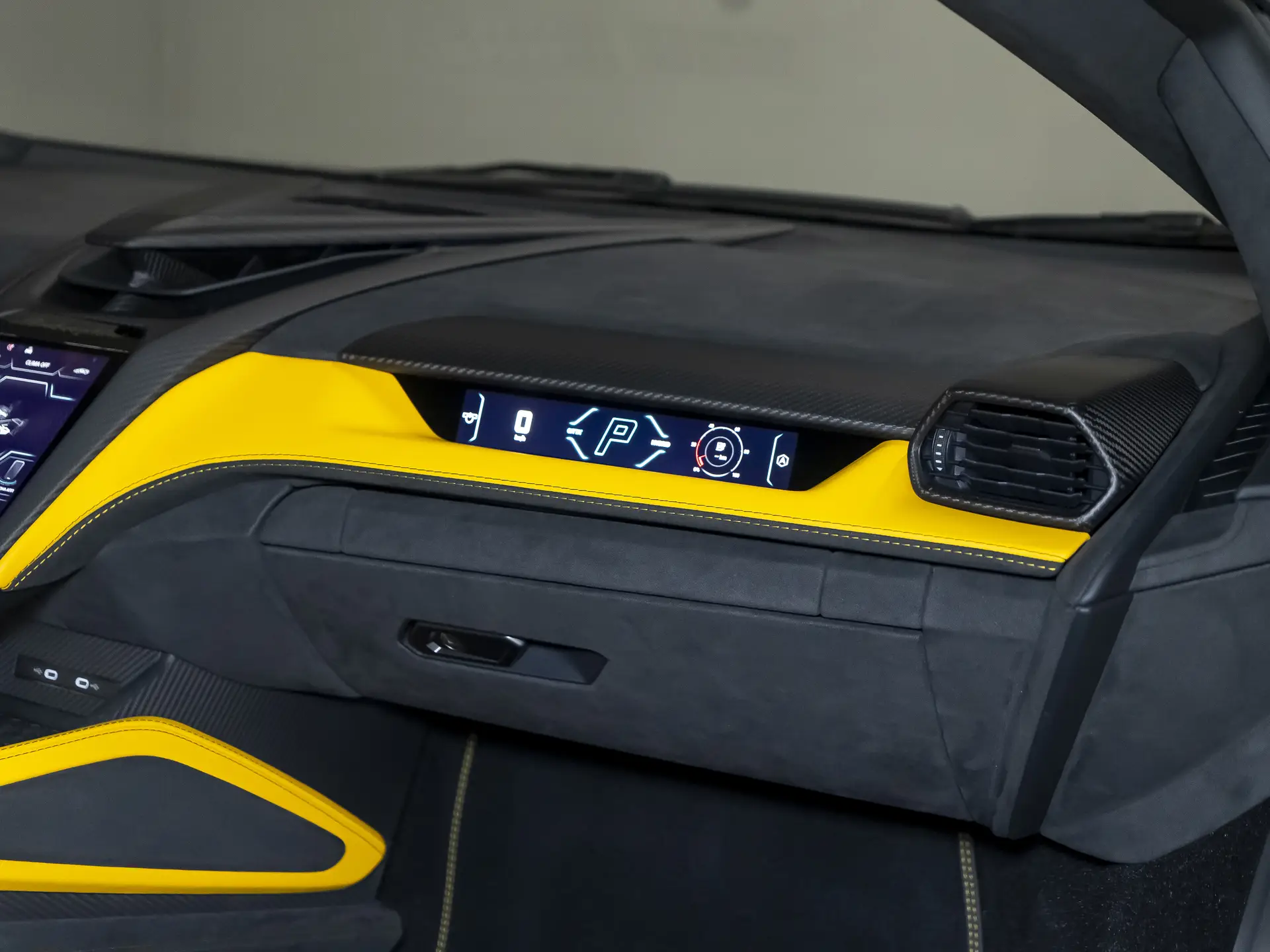 Lamborghini Revuelto, I, 2025 купить в салоне Million Miles