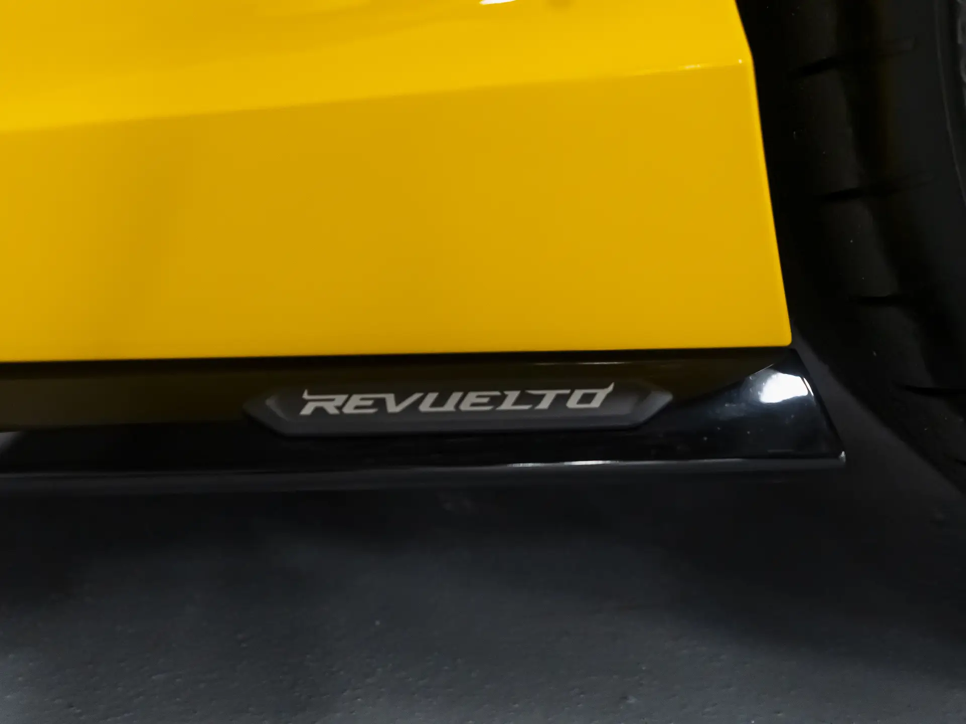 Lamborghini Revuelto, I, 2025 купить в салоне Million Miles