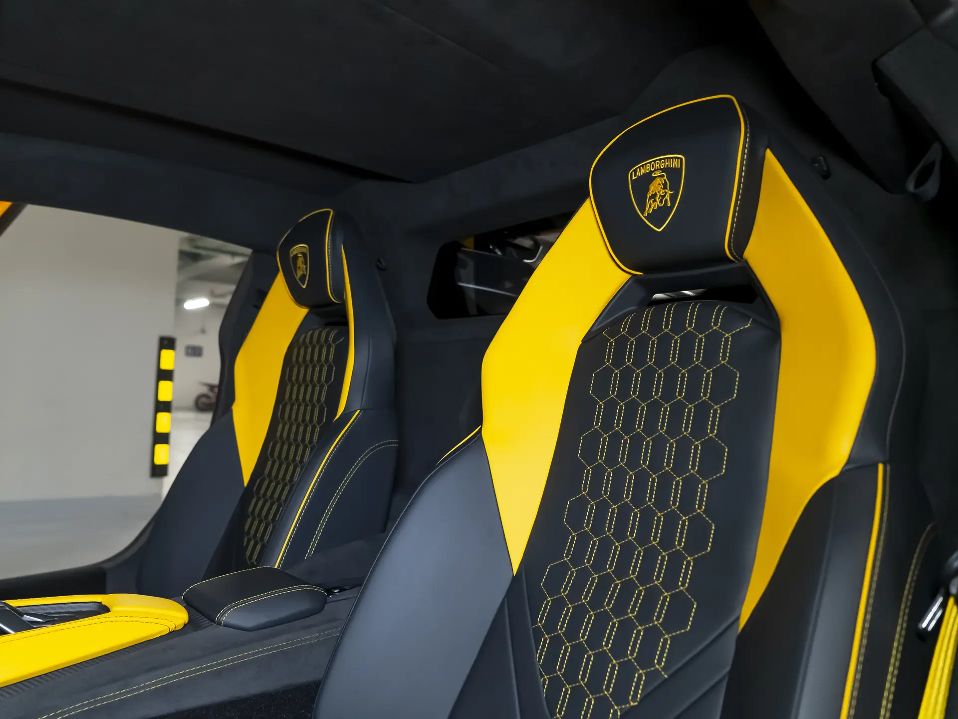 Lamborghini Revuelto, I, 2025 купить в салоне Million Miles