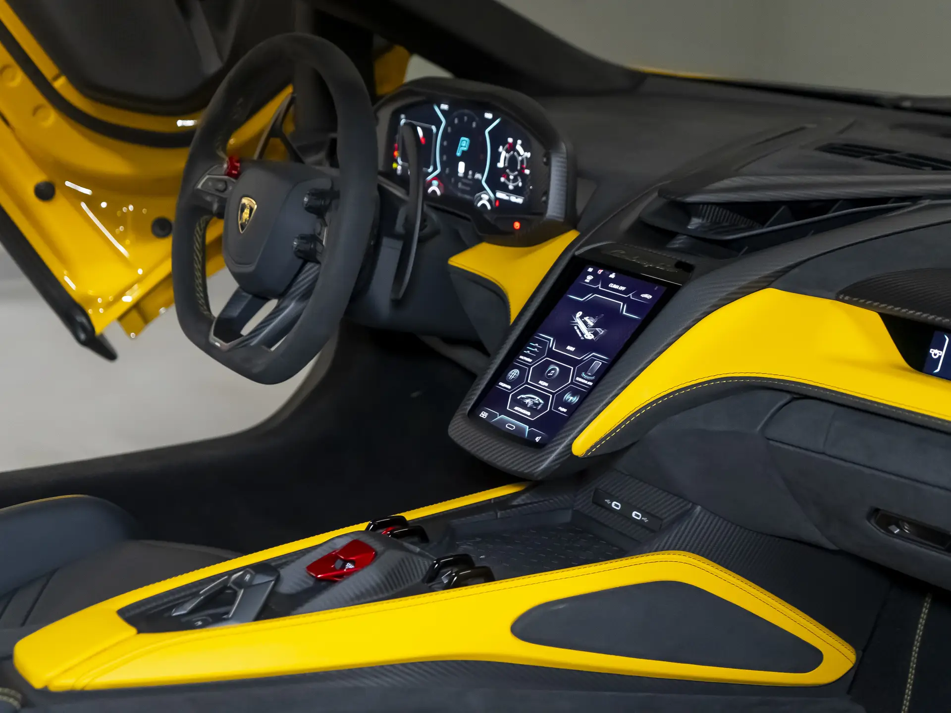 Lamborghini Revuelto, I, 2025 купить в салоне Million Miles