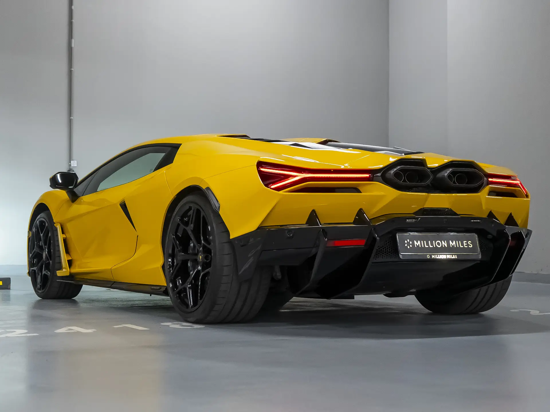 Lamborghini Revuelto, I, 2025 купить в салоне Million Miles