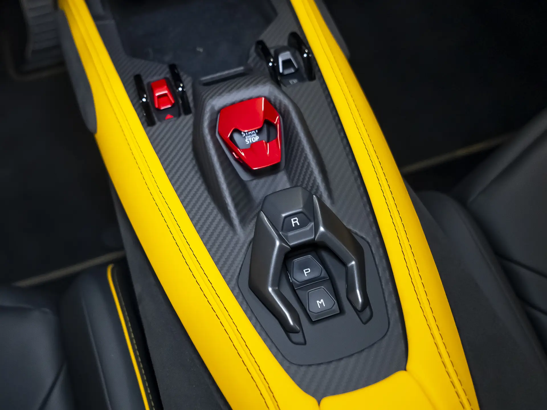 Lamborghini Revuelto, I, 2025 купить в салоне Million Miles