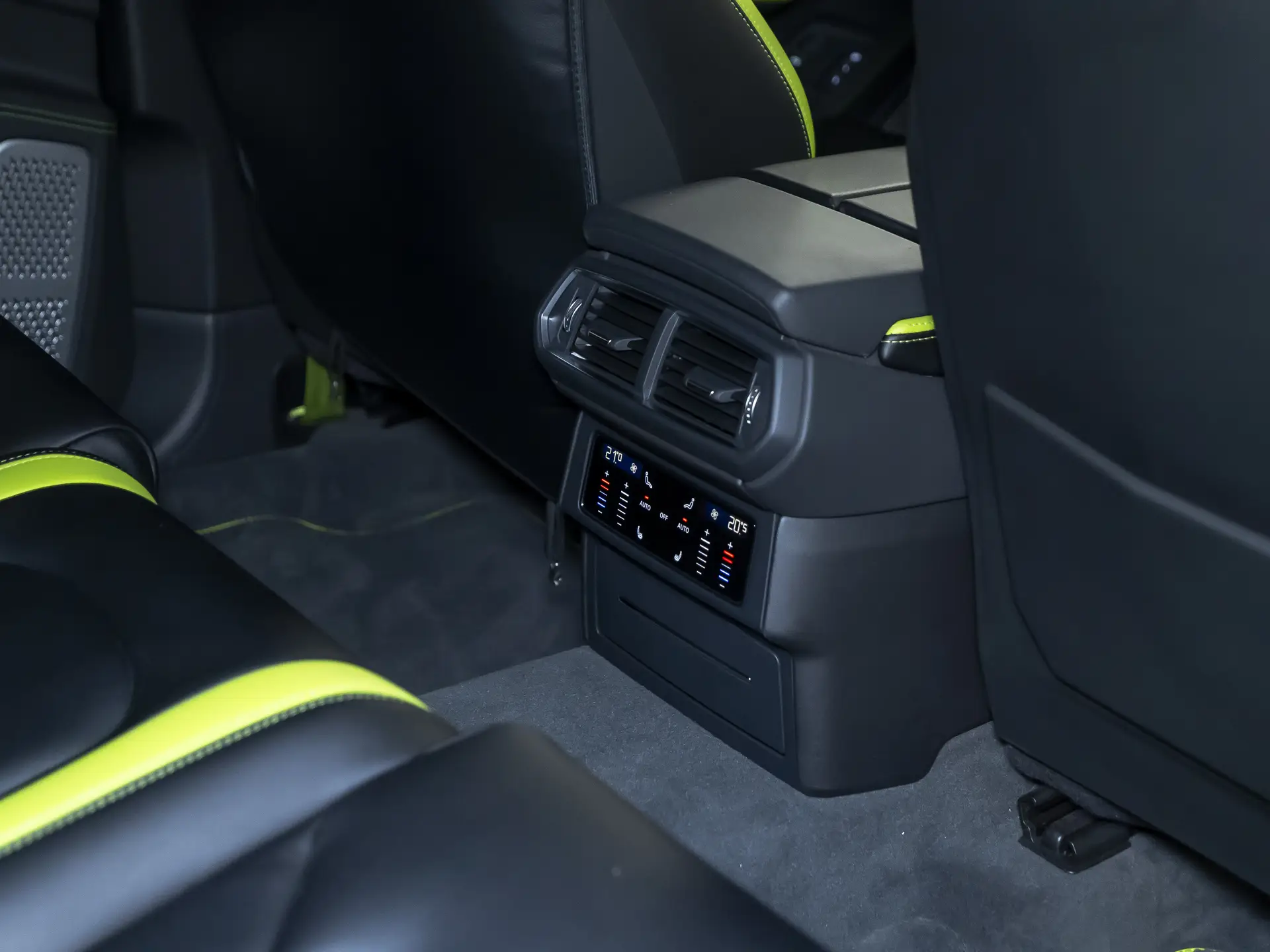 Lamborghini Urus, I, 2019 купить в салоне Million Miles