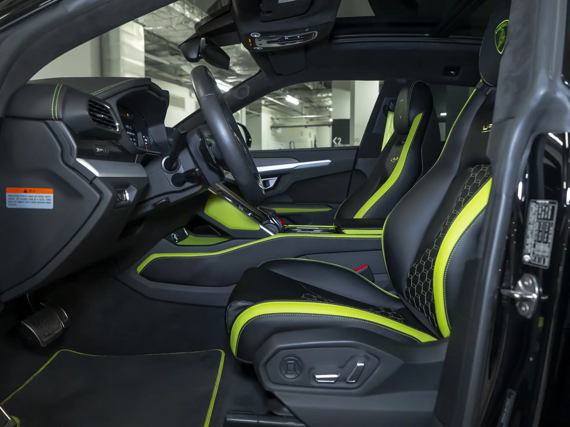 Lamborghini Urus, I, 2019 купить в салоне Million Miles