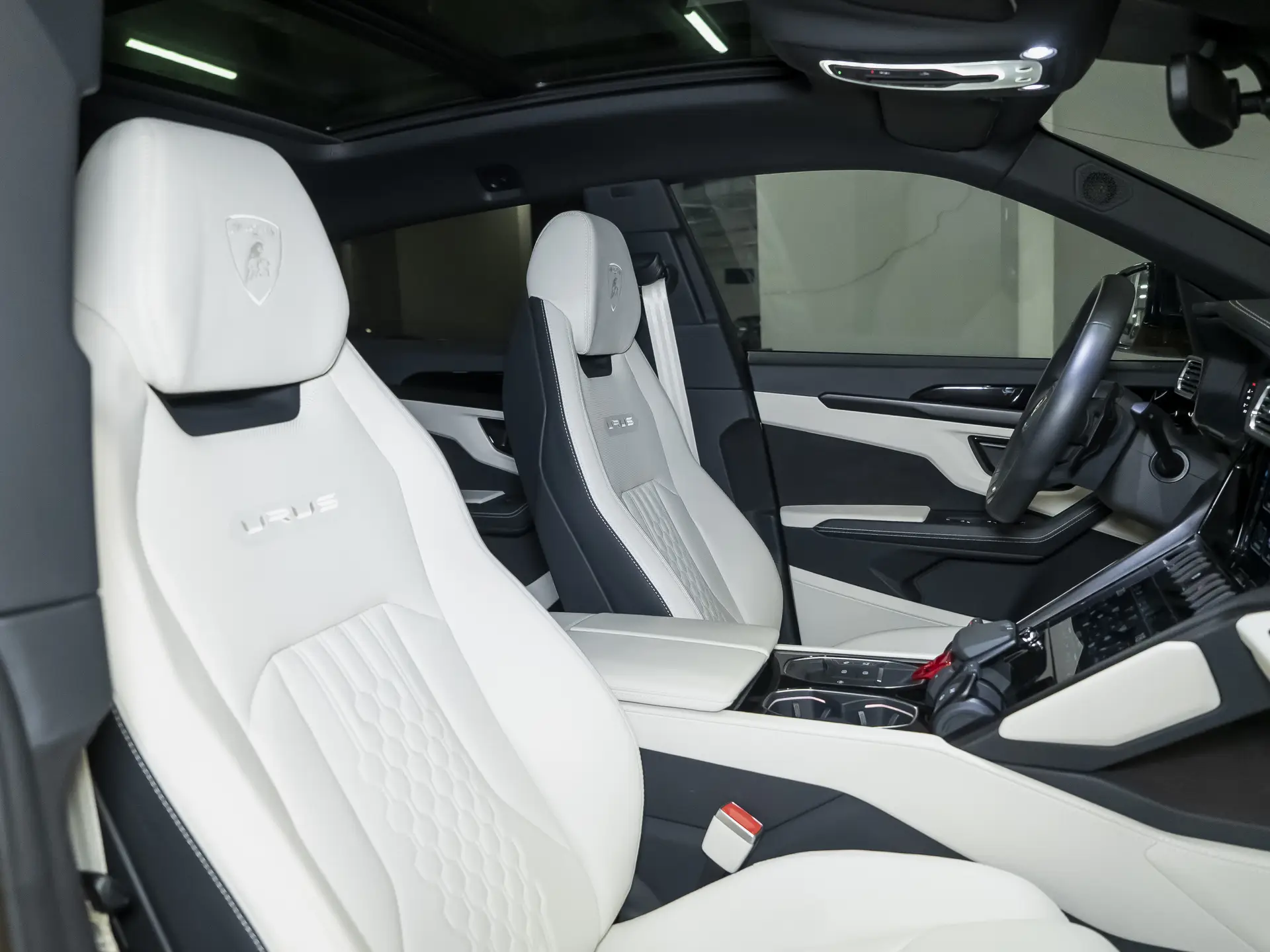 Lamborghini Urus, I Рестайлинг, 2023 купить в салоне Million Miles