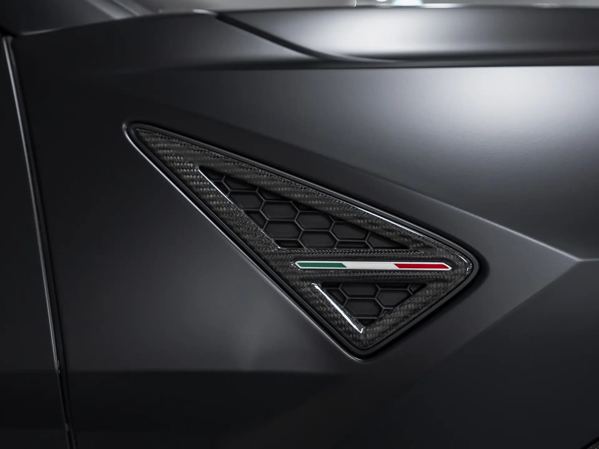 Lamborghini Urus, I Рестайлинг, 2024 купить в салоне Million Miles