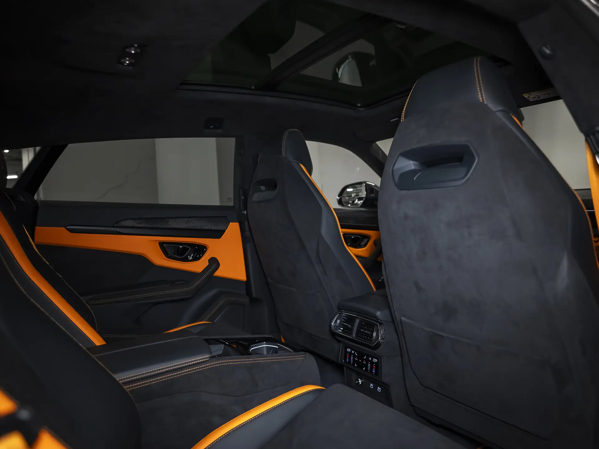 Lamborghini Urus, I Рестайлинг, 2024 купить в салоне Million Miles