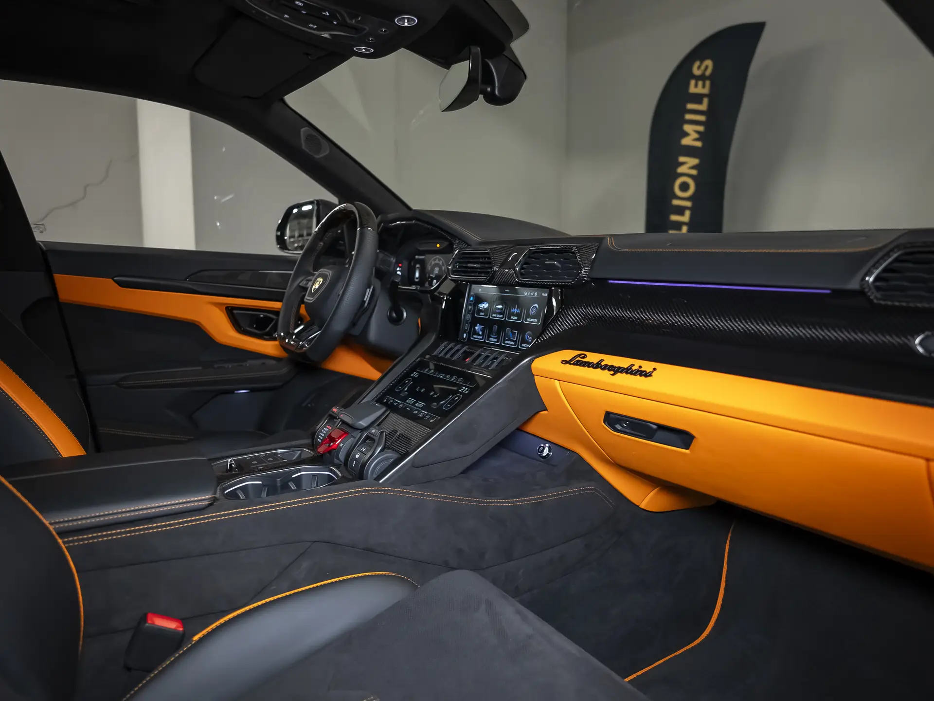 Lamborghini Urus, I Рестайлинг, 2024 купить в салоне Million Miles