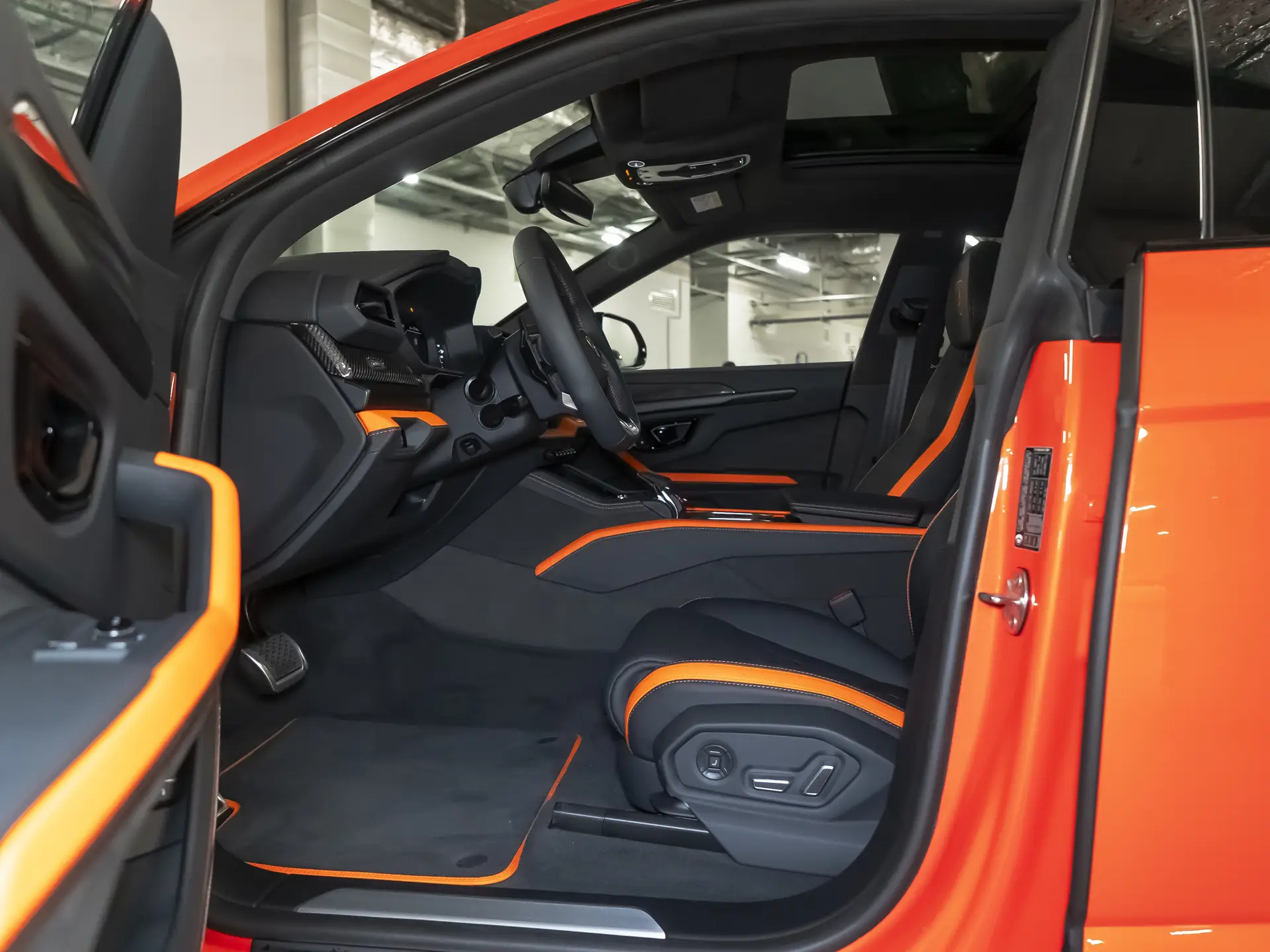 Lamborghini Urus, I Рестайлинг, 2025 купить в салоне Million Miles