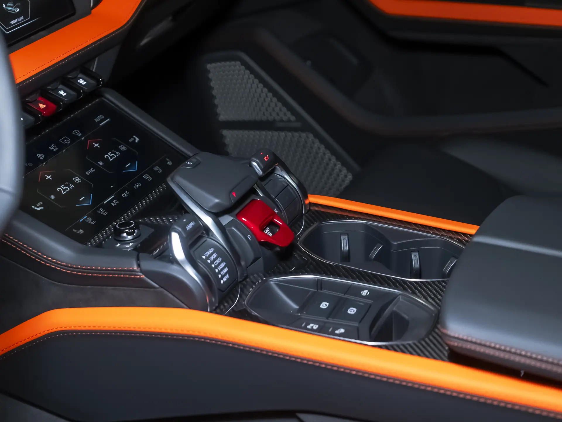 Lamborghini Urus, I Рестайлинг, 2025 купить в салоне Million Miles