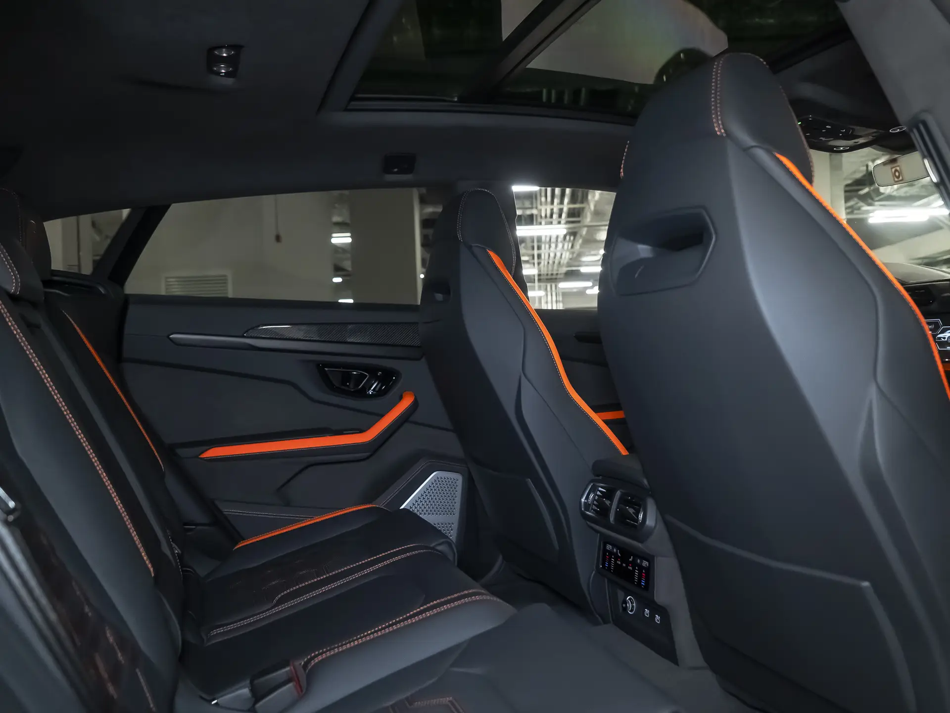 Lamborghini Urus, I Рестайлинг, 2025 купить в салоне Million Miles