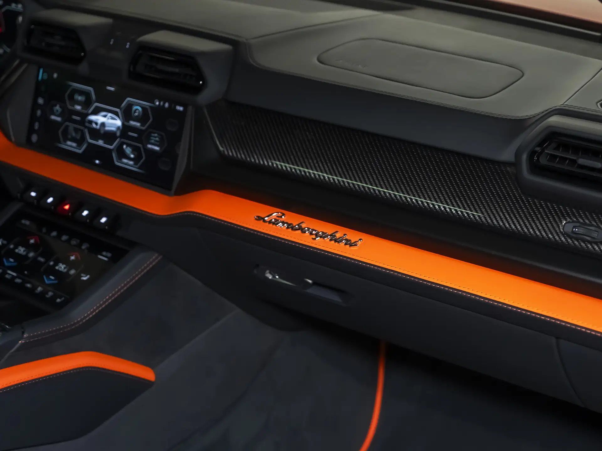 Lamborghini Urus, I Рестайлинг, 2025 купить в салоне Million Miles