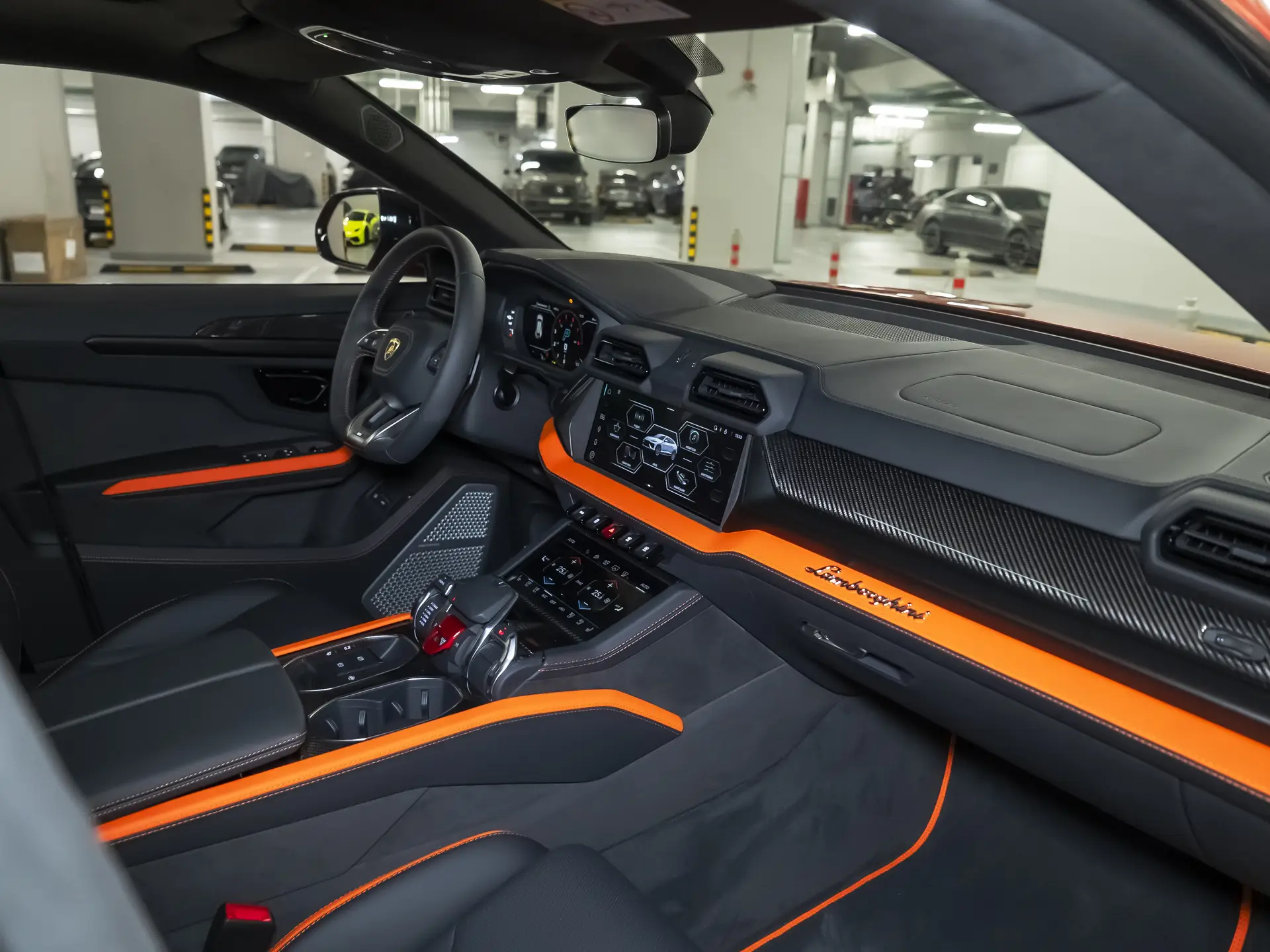 Lamborghini Urus, I Рестайлинг, 2025 купить в салоне Million Miles