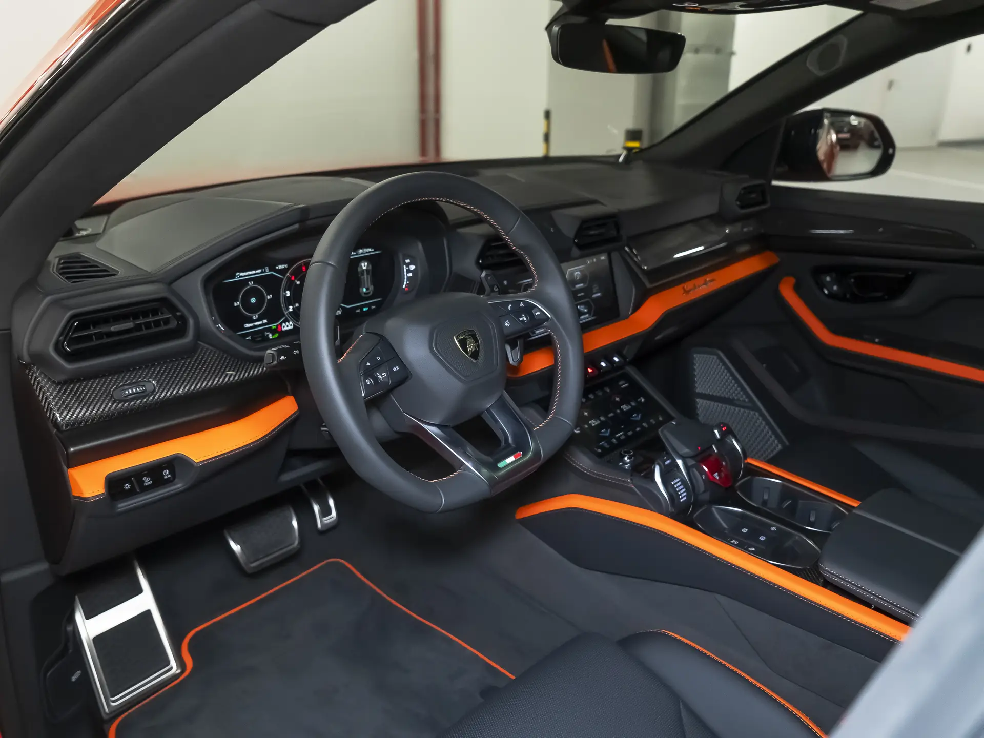 Lamborghini Urus, I Рестайлинг, 2025 купить в салоне Million Miles