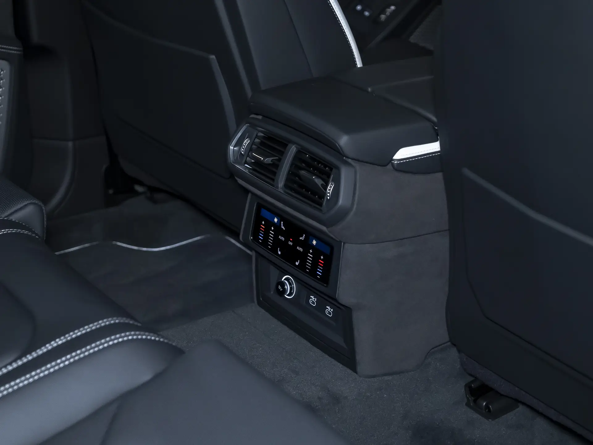 Lamborghini Urus SE, I Рестайлинг, 2025 купить в салоне Million Miles