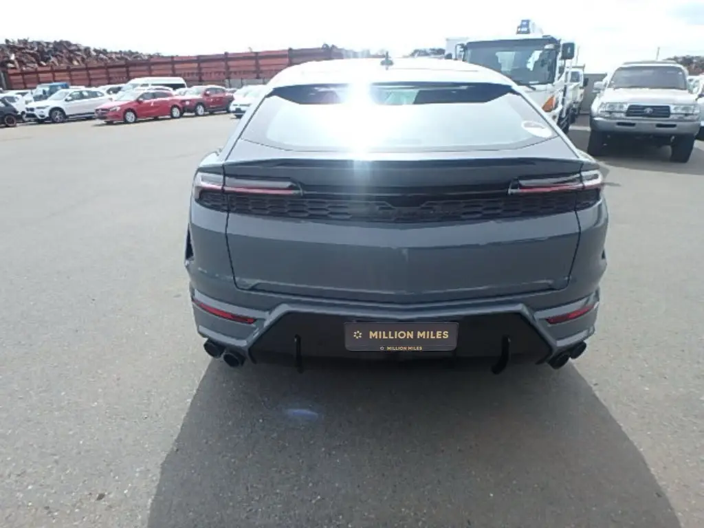 Lamborghini Urus SE, I Рестайлинг, 2025 купить в салоне Million Miles