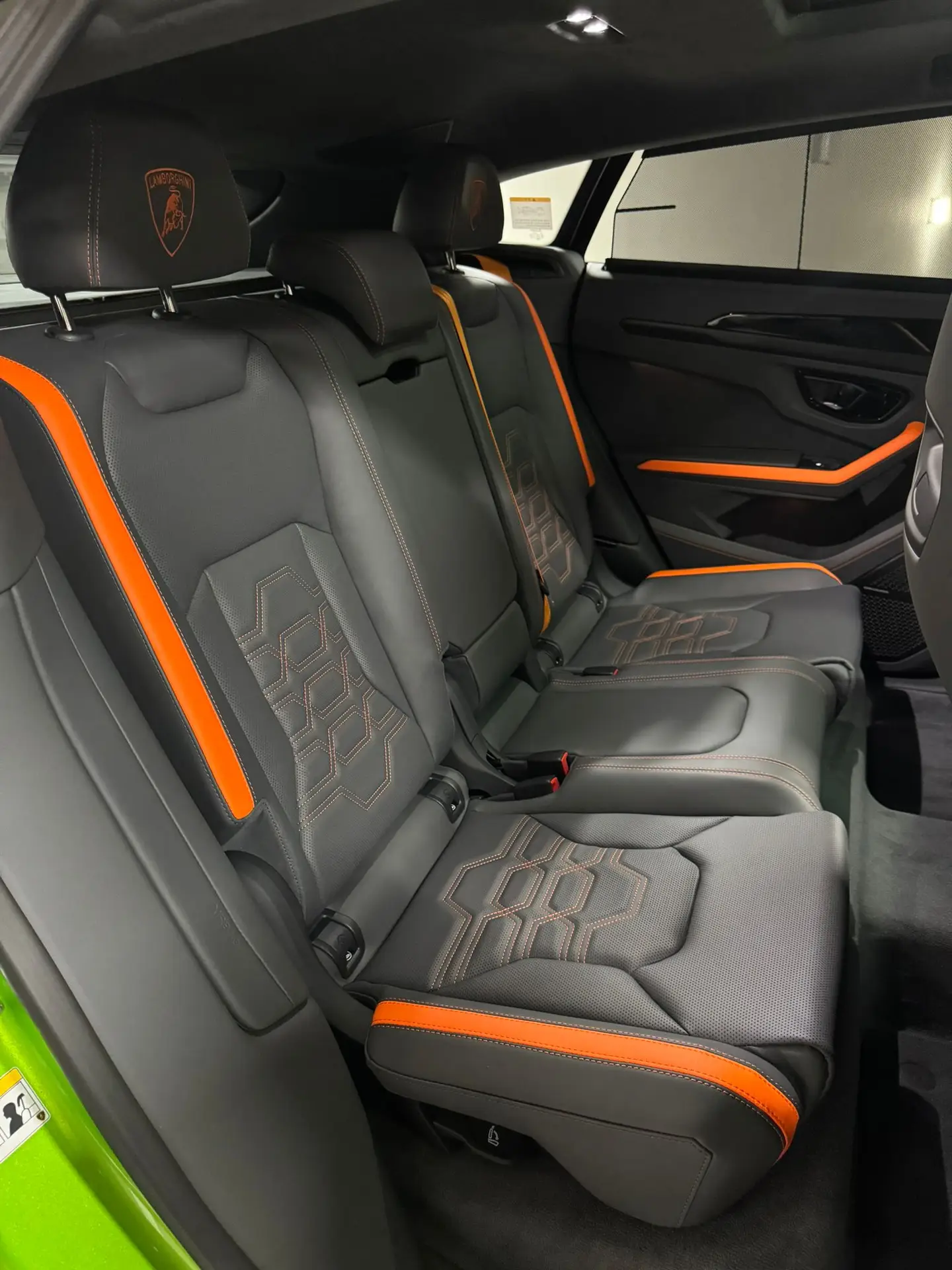 Lamborghini Urus SE, I Рестайлинг, 2025 купить в салоне Million Miles