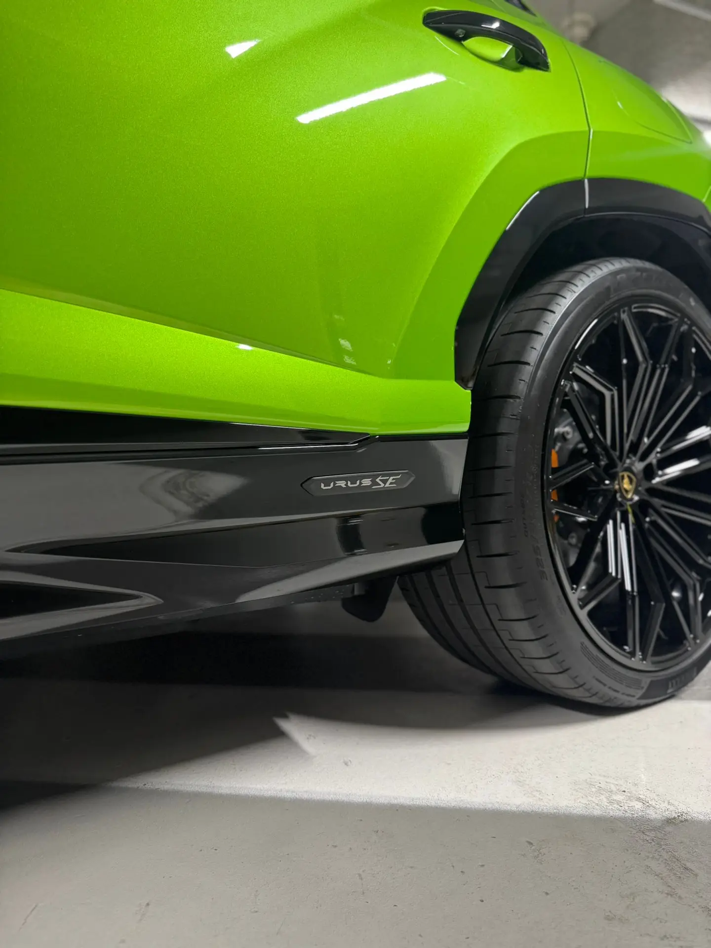 Lamborghini Urus SE, I Рестайлинг, 2025 купить в салоне Million Miles