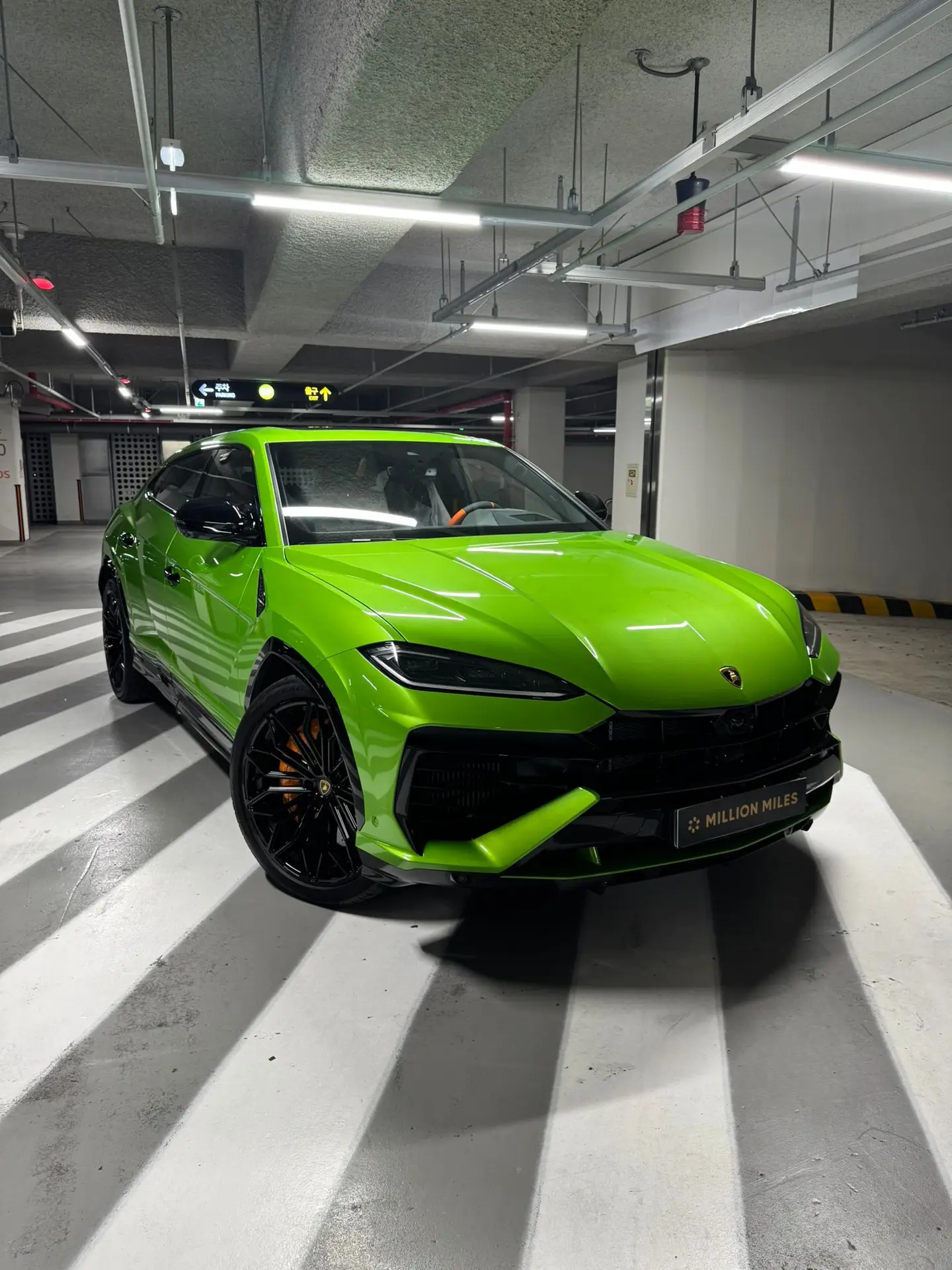 Lamborghini Urus SE, I Рестайлинг, 2025 купить в салоне Million Miles