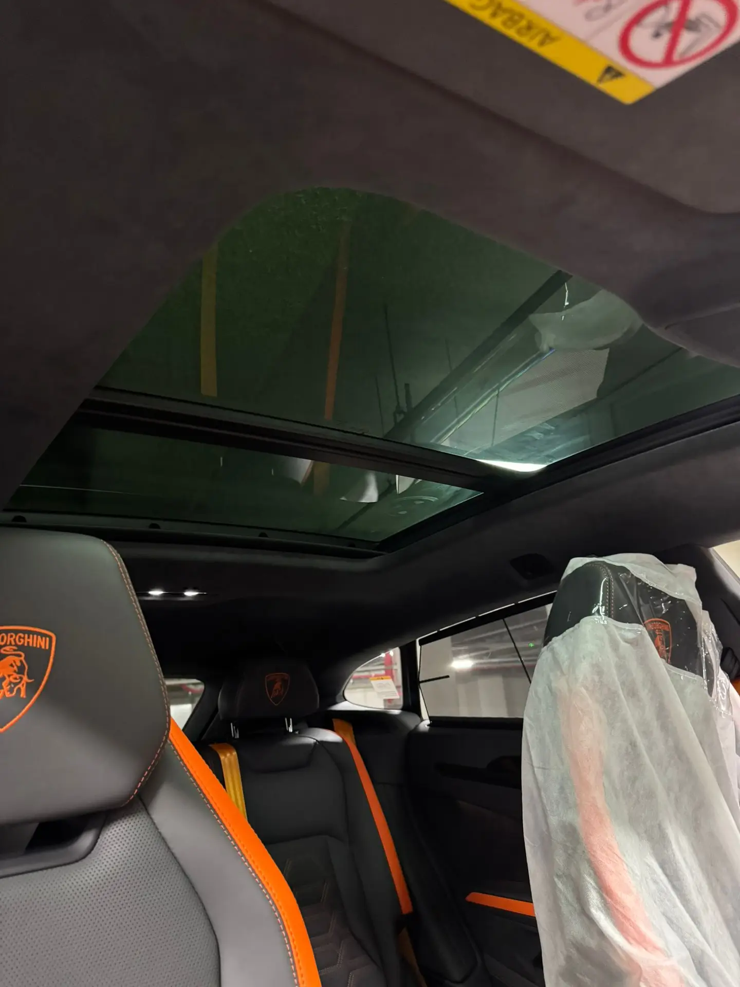 Lamborghini Urus SE, I Рестайлинг, 2025 купить в салоне Million Miles