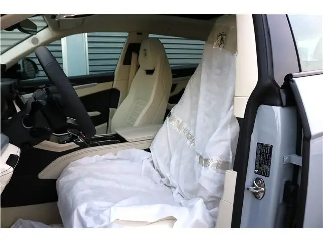 Lamborghini Urus SE, I Рестайлинг, 2025 купить в салоне Million Miles