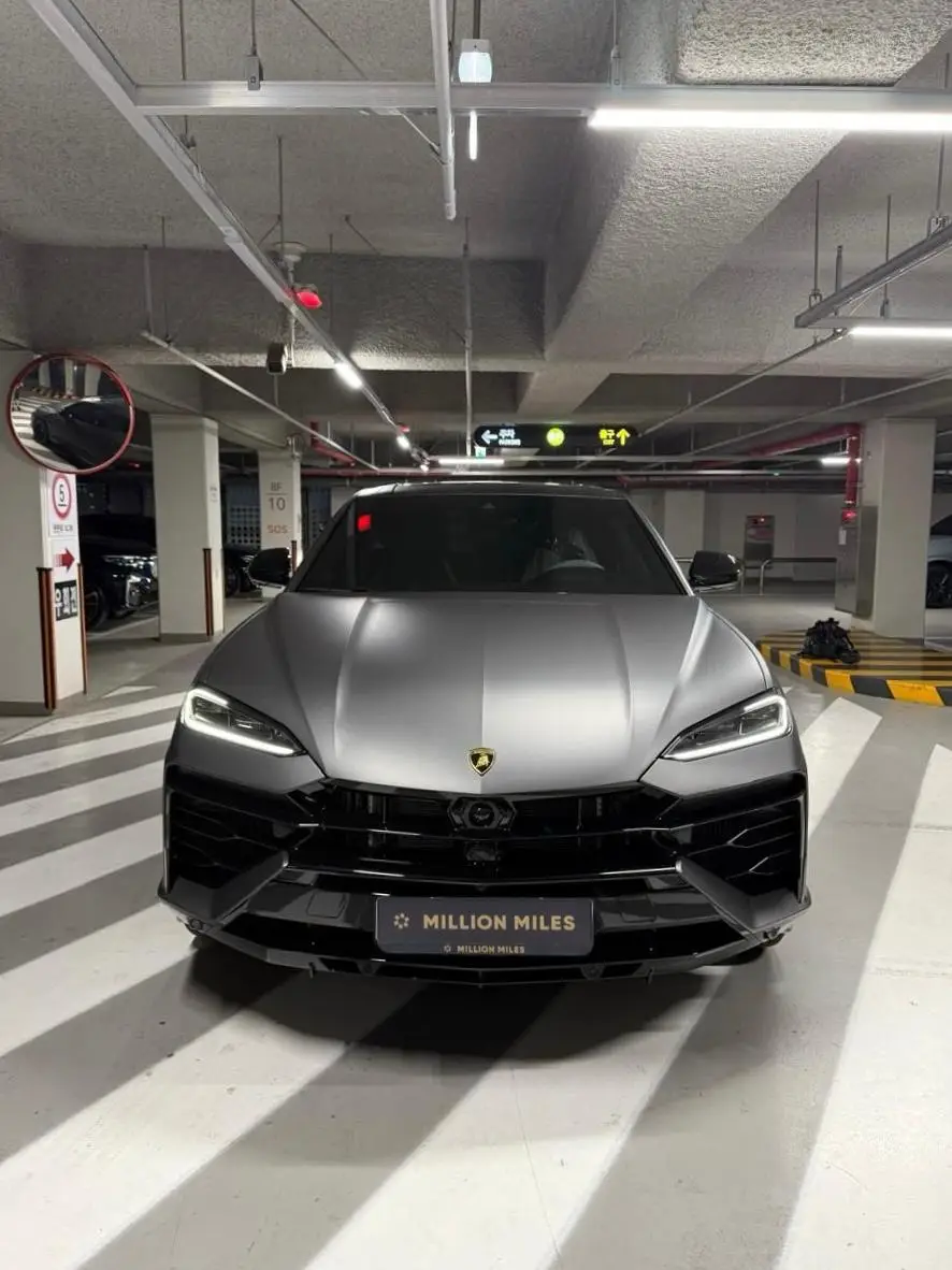 Lamborghini Urus SE, I Рестайлинг, 2025 купить в салоне Million Miles