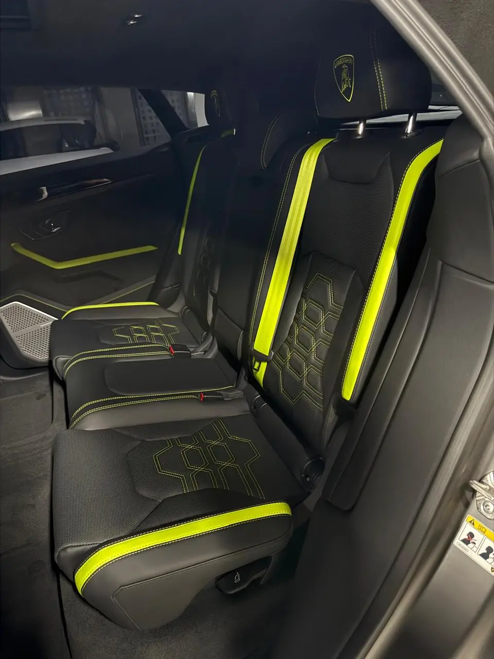 Lamborghini Urus SE, I Рестайлинг, 2025 купить в салоне Million Miles