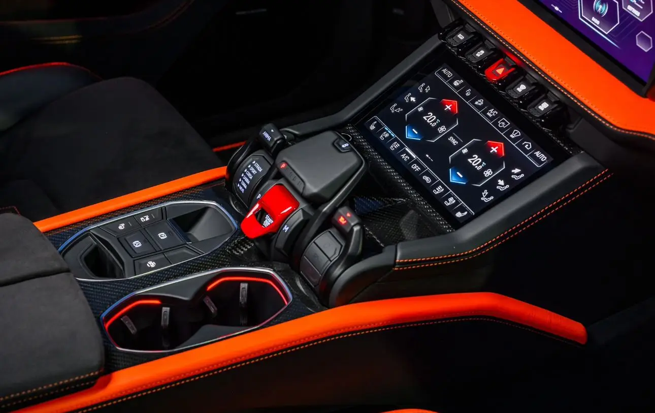 Lamborghini Urus, I Рестайлинг, 2025 купить в салоне Million Miles