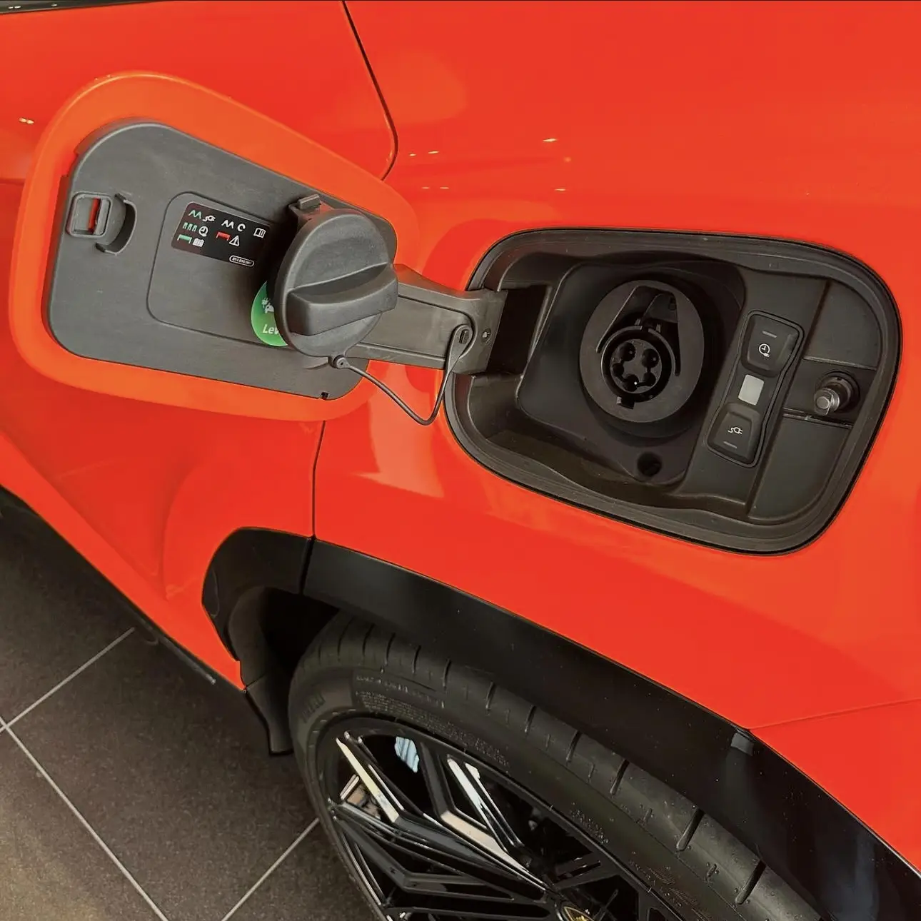 Lamborghini Urus, I Рестайлинг, 2025 купить в салоне Million Miles