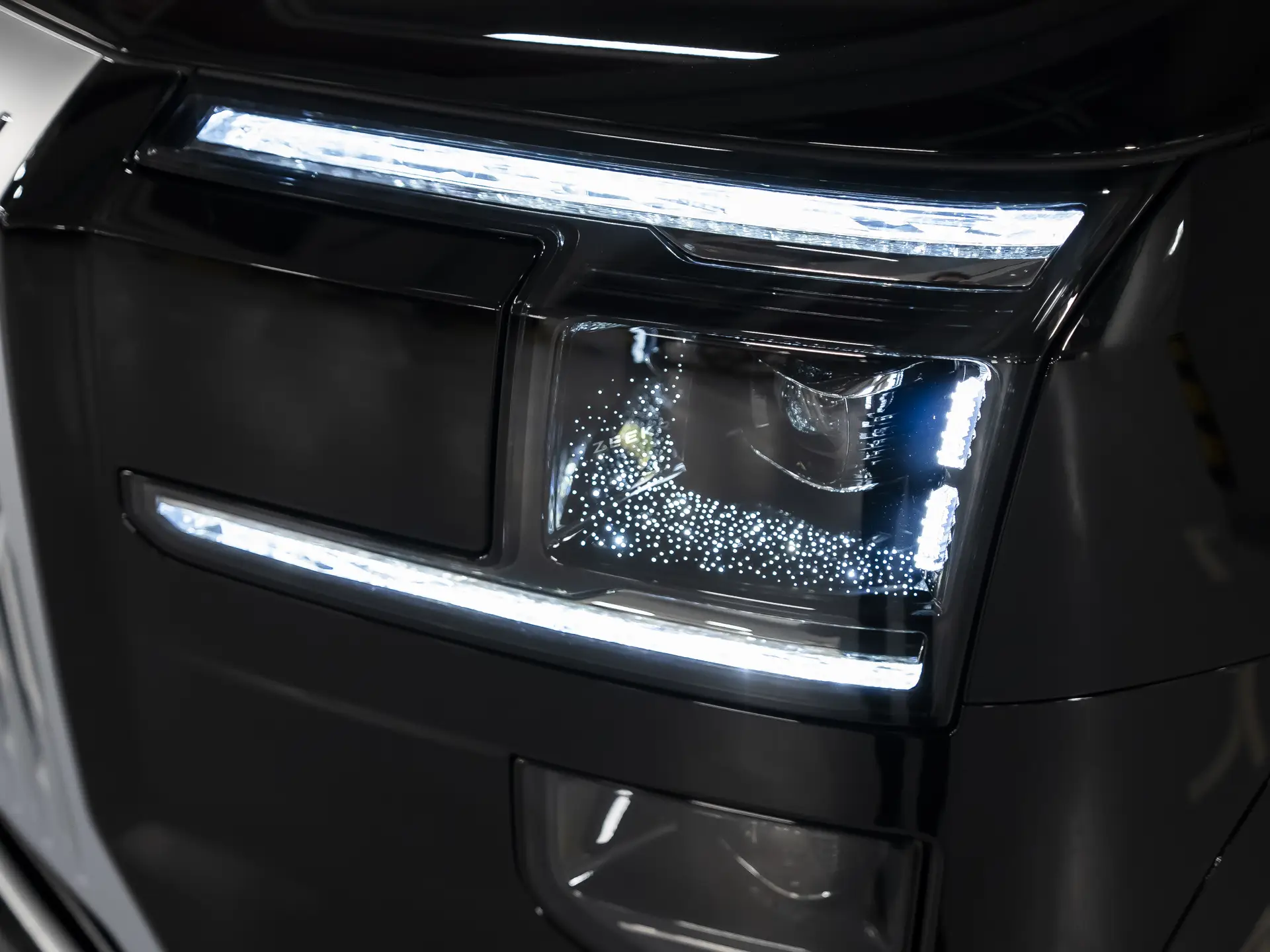 Zeekr 9X, I, 2025 купить в салоне Million Miles