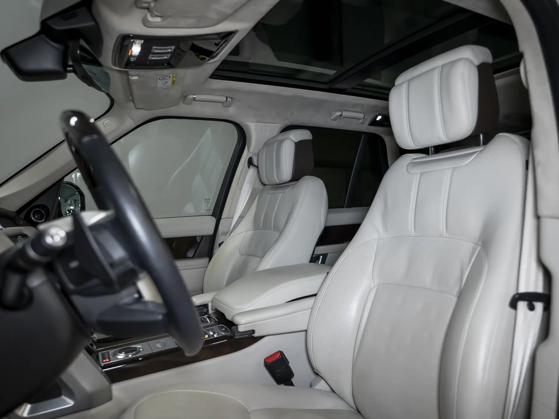 Land Rover Range Rover, IV Рестайлинг, 2020 купить в салоне Million Miles