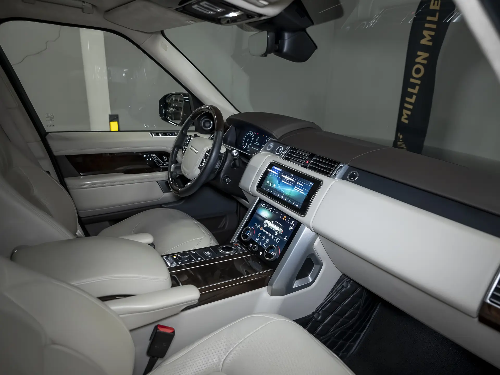 Land Rover Range Rover, IV Рестайлинг, 2020 купить в салоне Million Miles