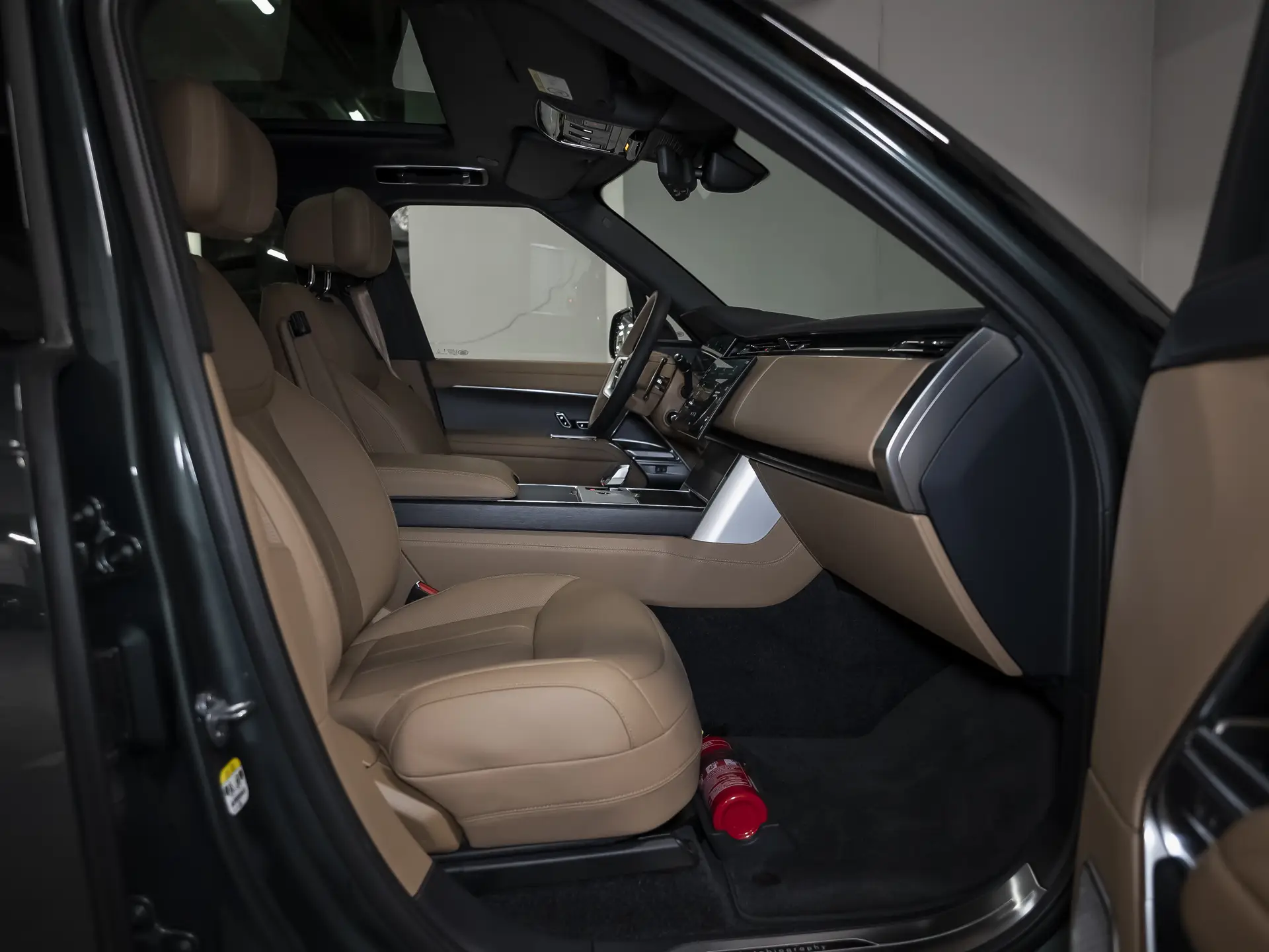 Land Rover Range Rover, V, 2025 купить в салоне Million Miles