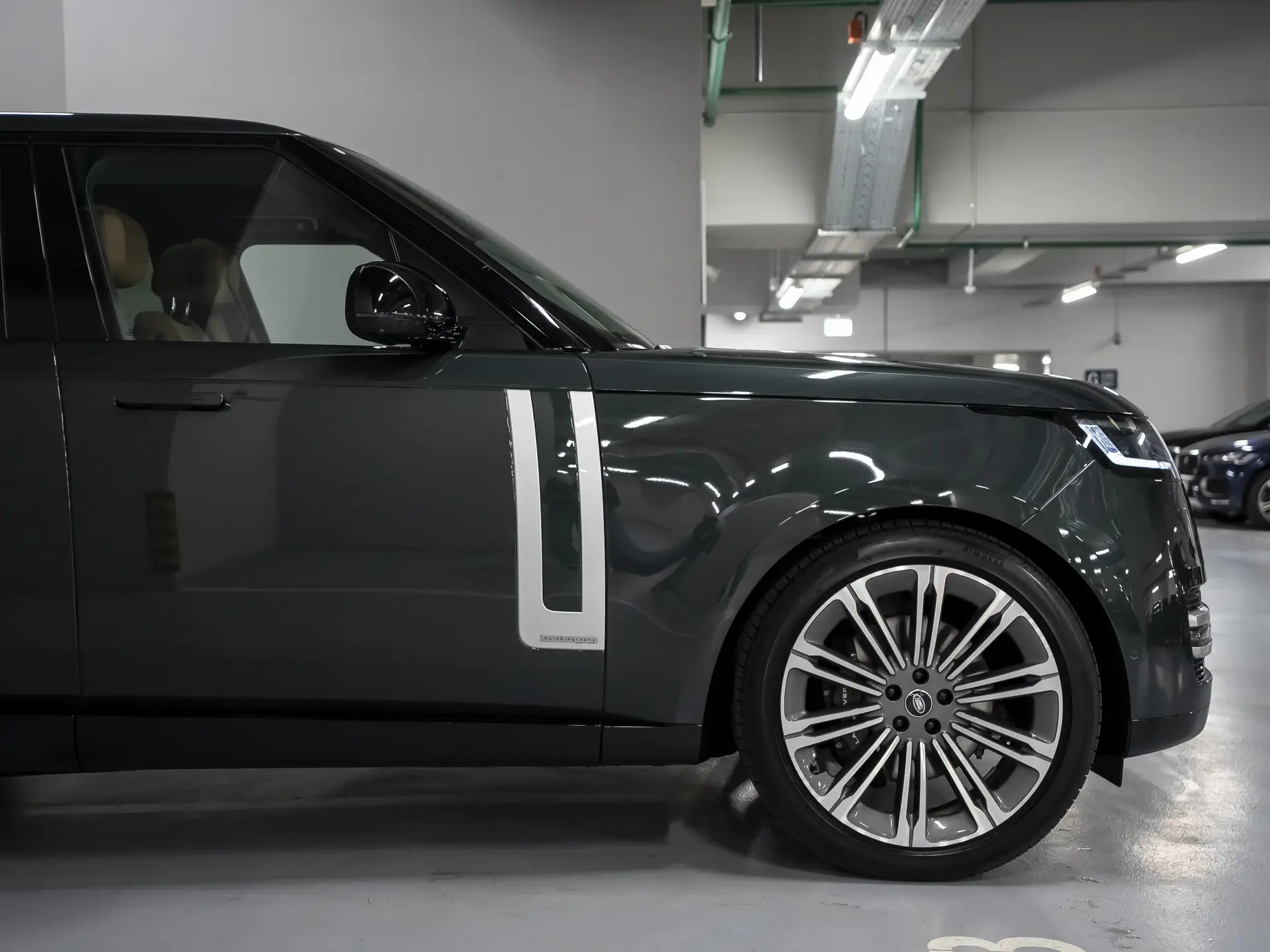 Land Rover Range Rover, V, 2025 купить в салоне Million Miles