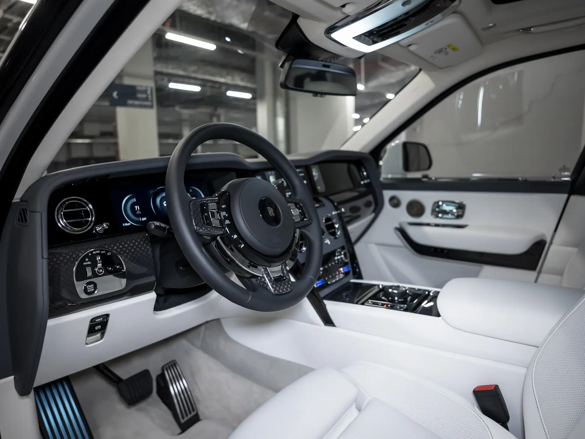 Rolls-Royce Cullinan, I Рестайлинг, 2025 купить в салоне Million Miles