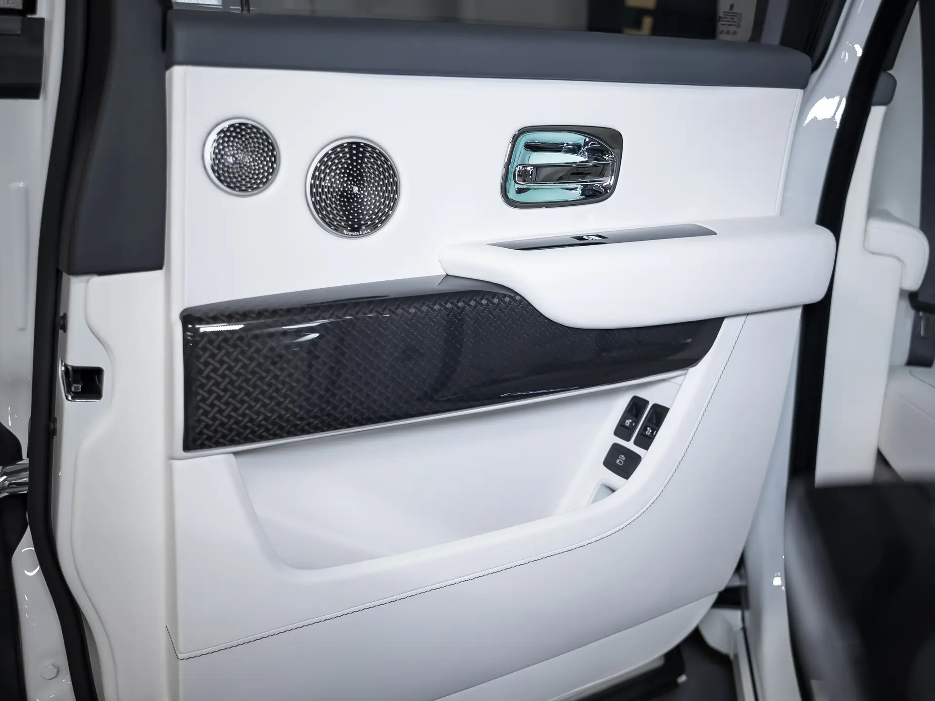 Rolls-Royce Cullinan, I Рестайлинг, 2025 купить в салоне Million Miles