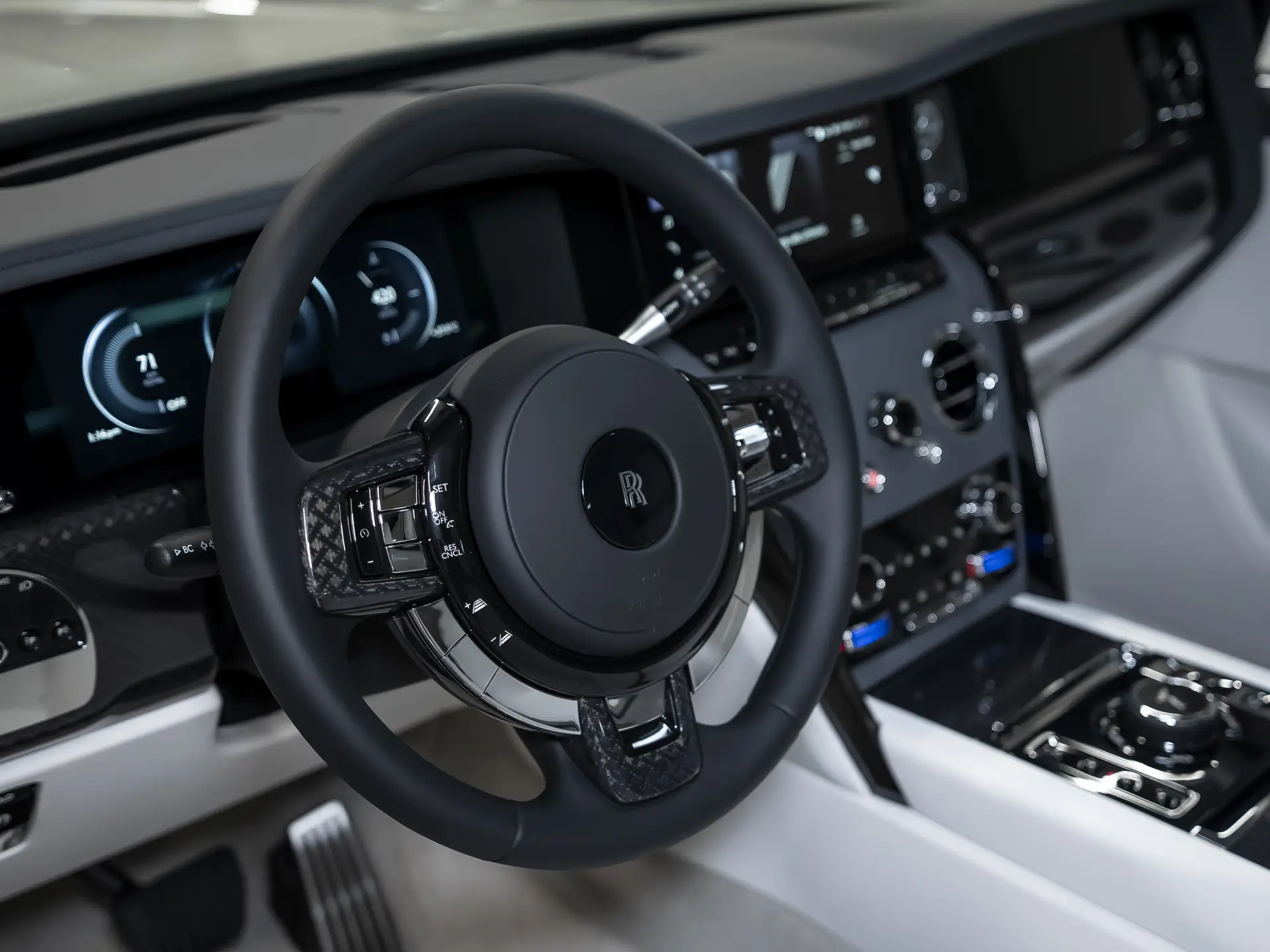 Rolls-Royce Cullinan, I Рестайлинг, 2025 купить в салоне Million Miles