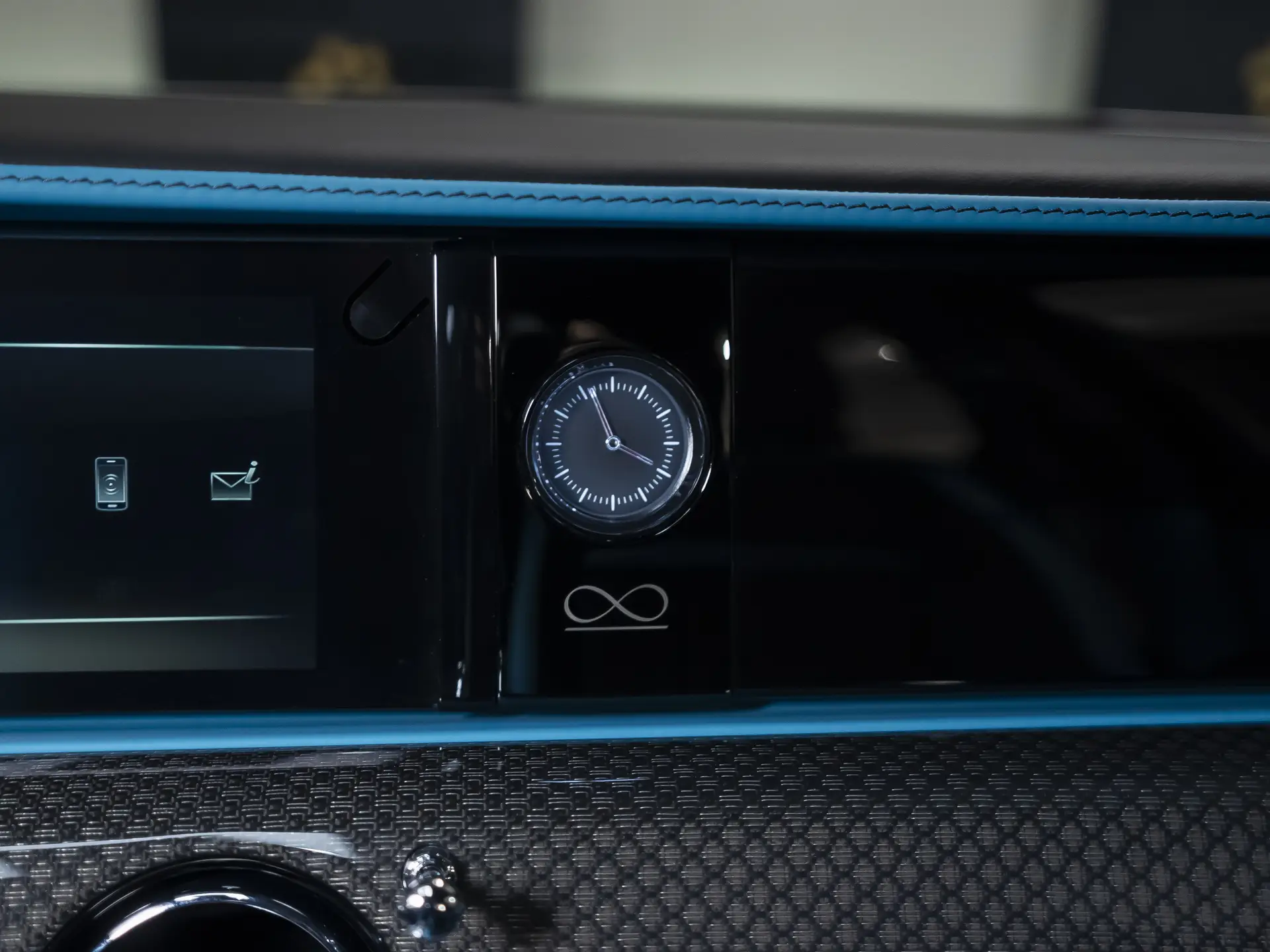 Rolls-Royce Ghost Black Badge, II, 2022 купить в салоне Million Miles