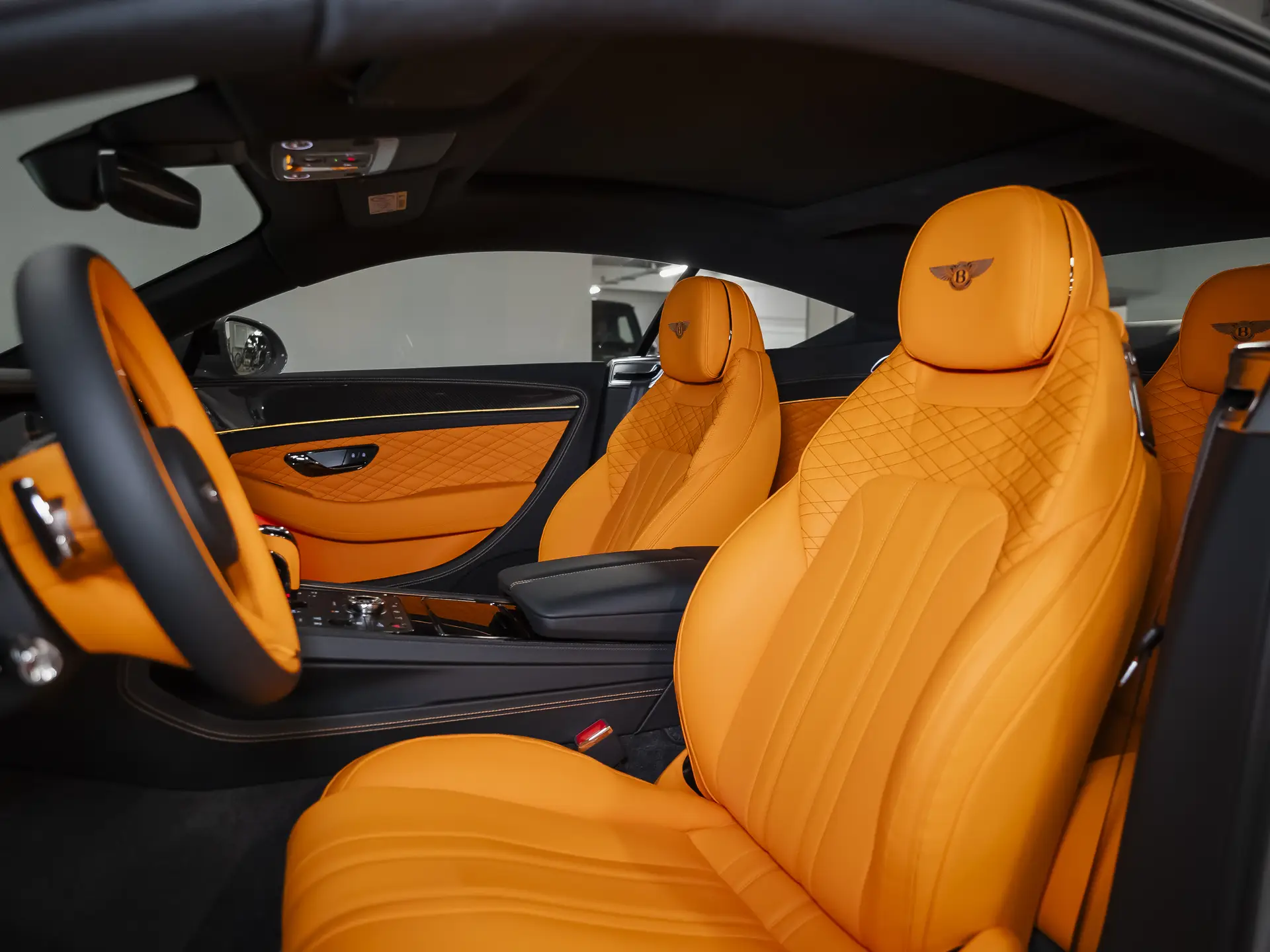 Bentley Continental GT, IV, 2025 купить в салоне Million Miles