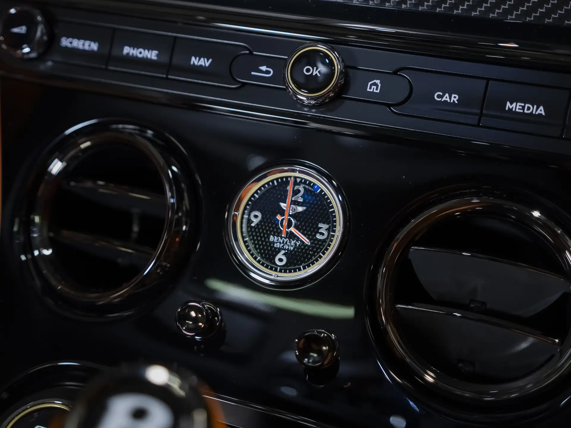 Bentley Continental GT, IV, 2025 купить в салоне Million Miles