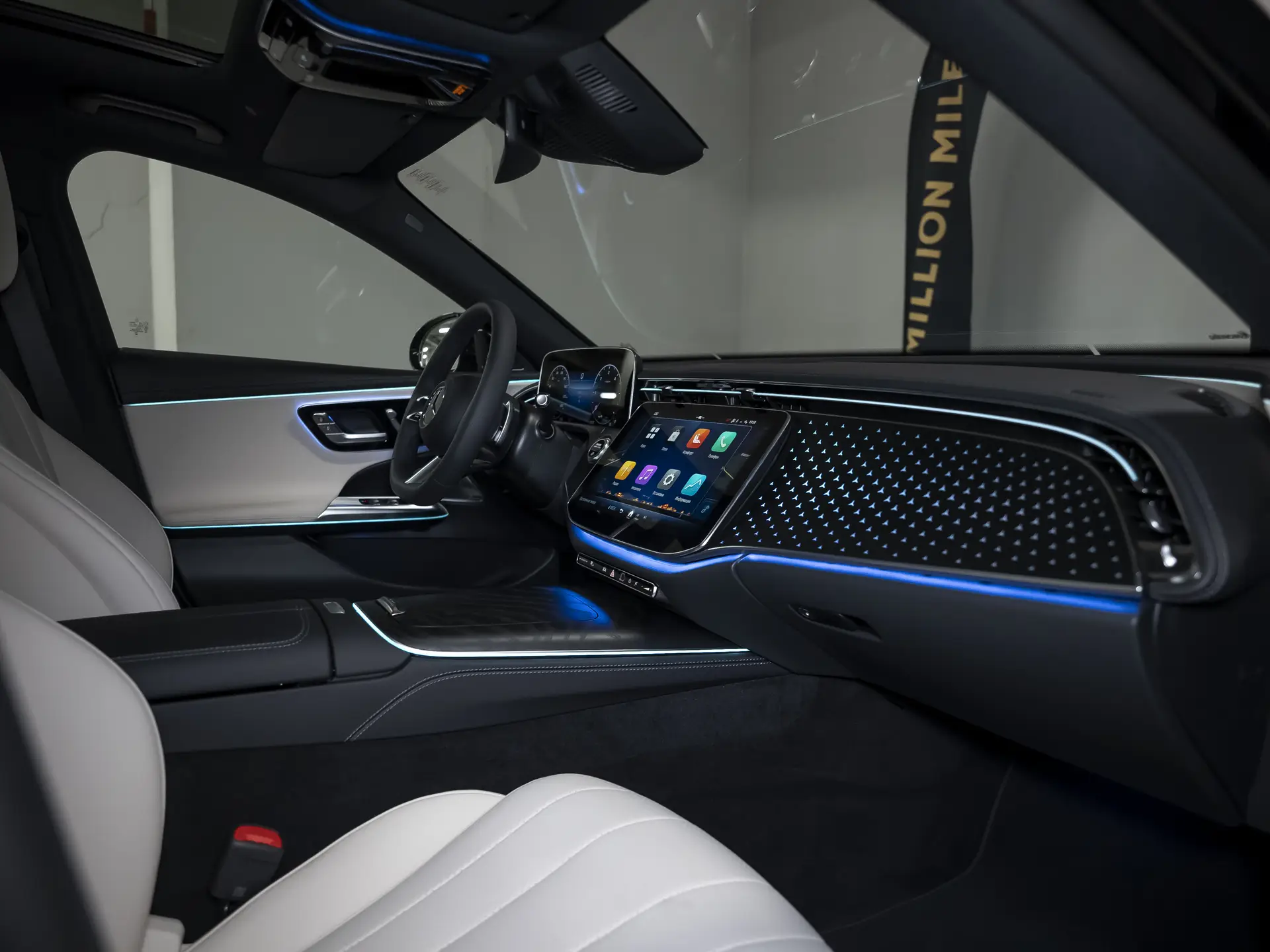 Mercedes-Benz E-Класс 220, VI (W214, S214), 2025 купить в салоне Million Miles