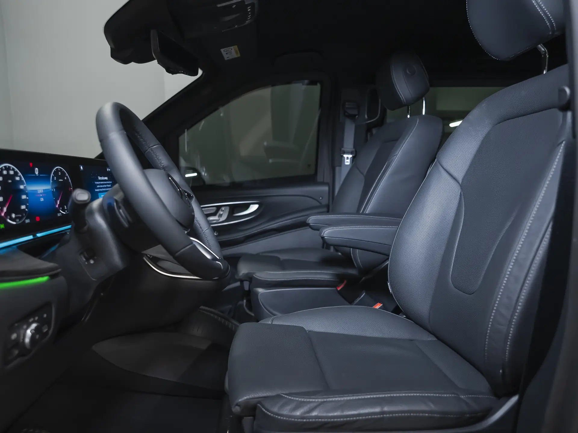 Mercedes-Benz V-Класс, III (W447) Рестайлинг 2, 2024 купить в салоне Million Miles