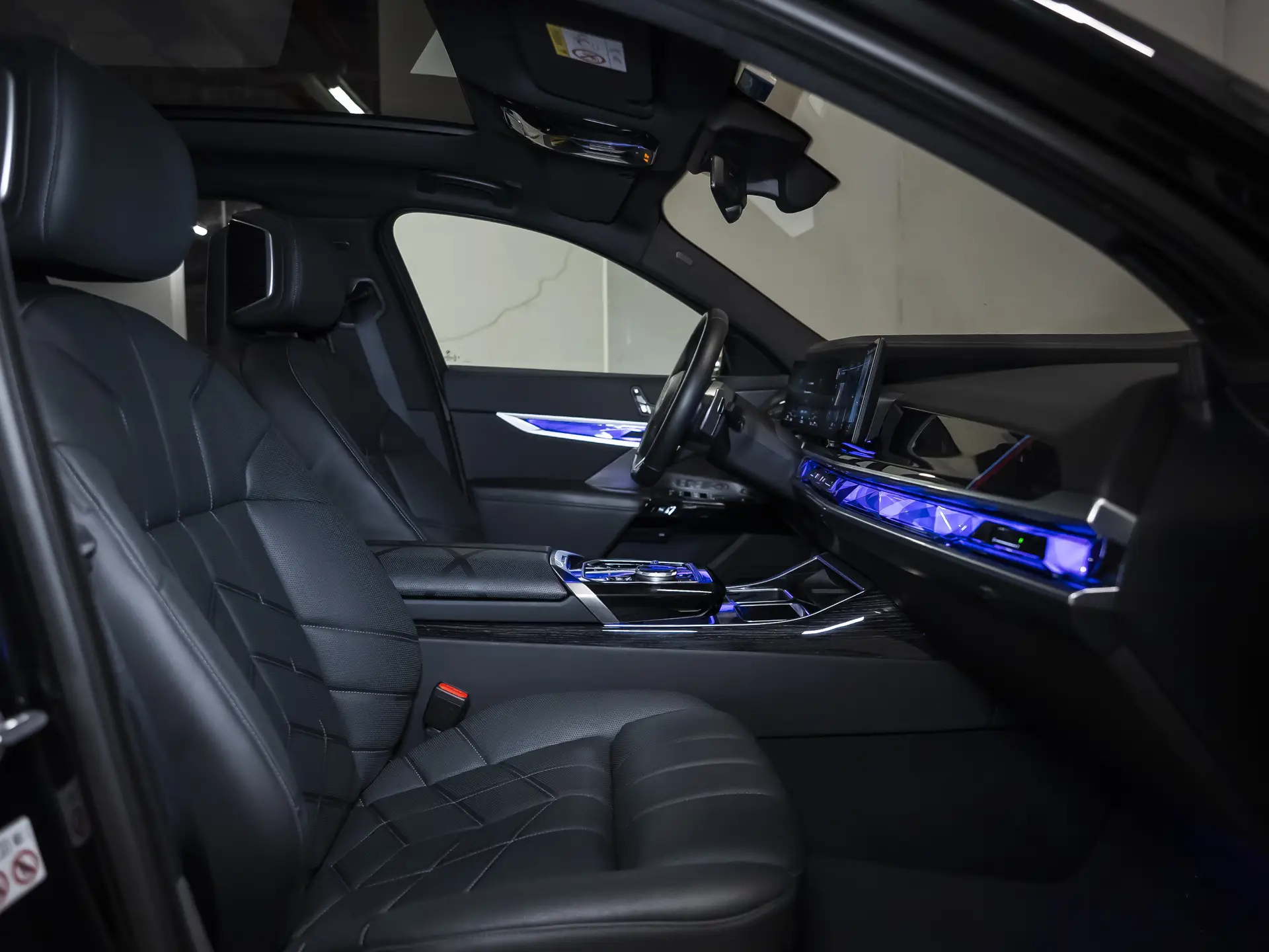 BMW 7 серии, VII (G70), 2022 купить в салоне Million Miles