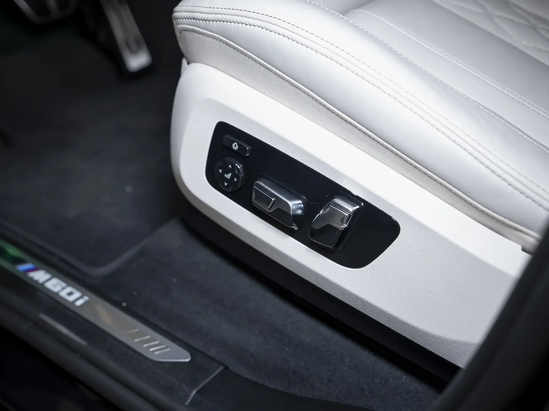 BMW X7, I (G07) Рестайлинг, 2025 купить в салоне Million Miles