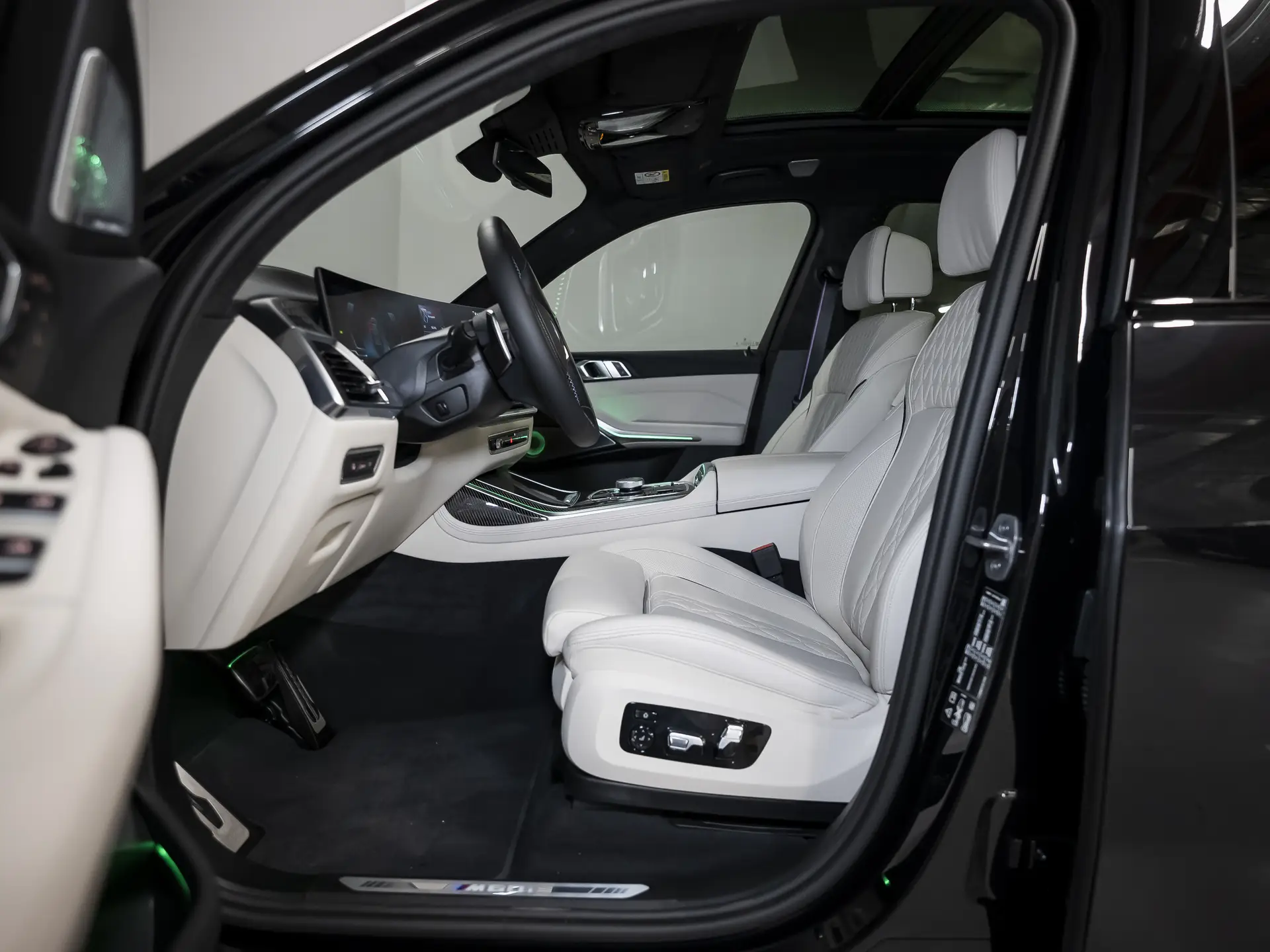 BMW X7, I (G07) Рестайлинг, 2025 купить в салоне Million Miles